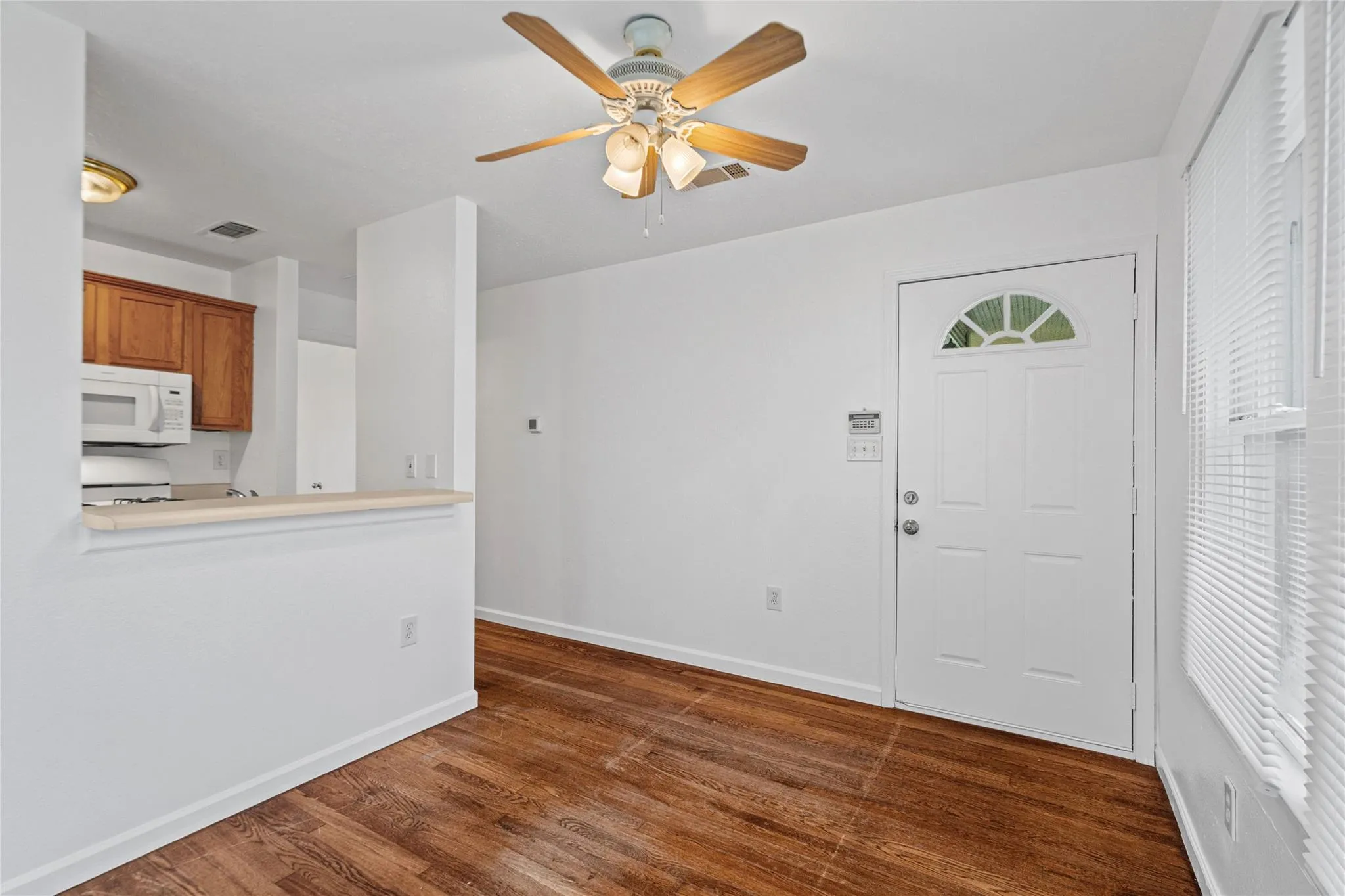 Photo 5 of 1307 CONCHO ST #A