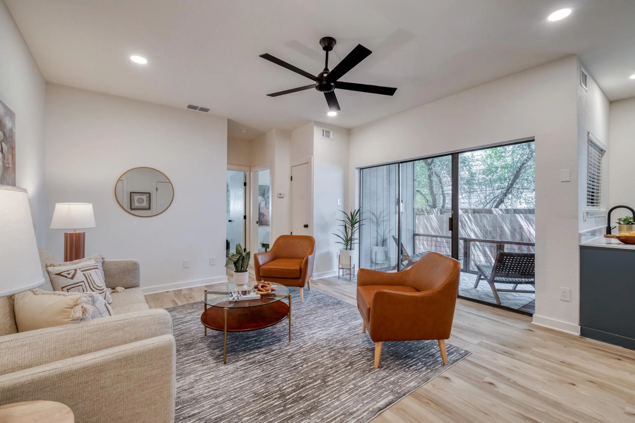 Photo 2 of 601 NELRAY BLVD #6