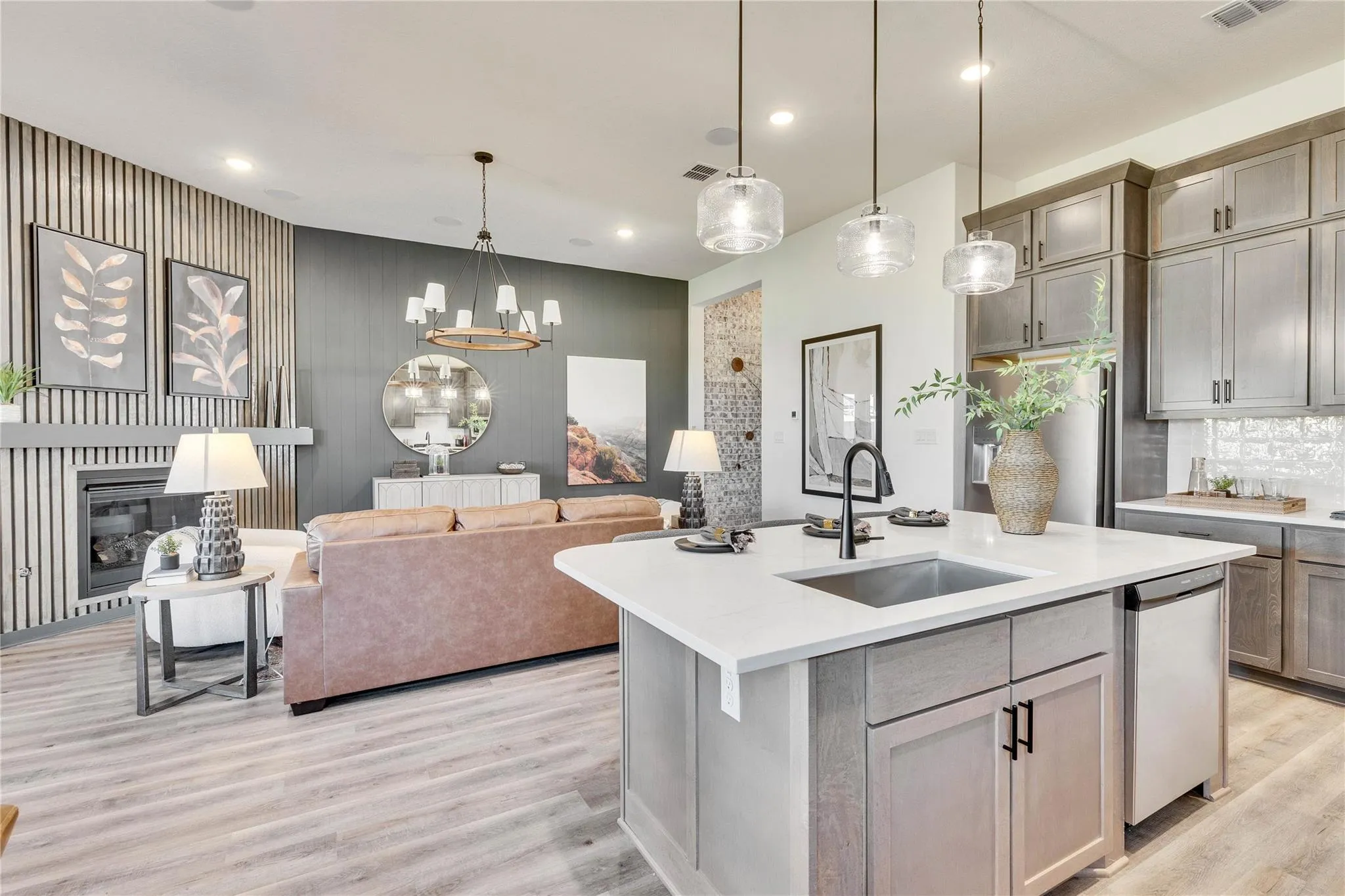 Photo 4 of 105 EDGEMOOR CV