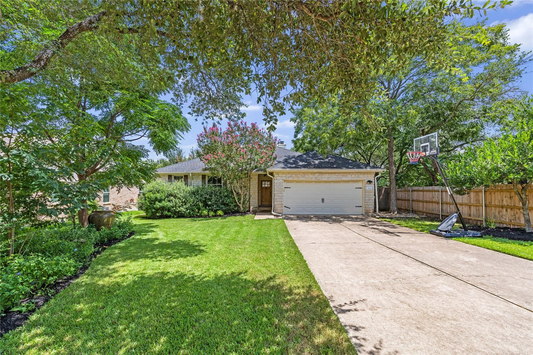 Photo 5 of 9131 EDWARDSON LN