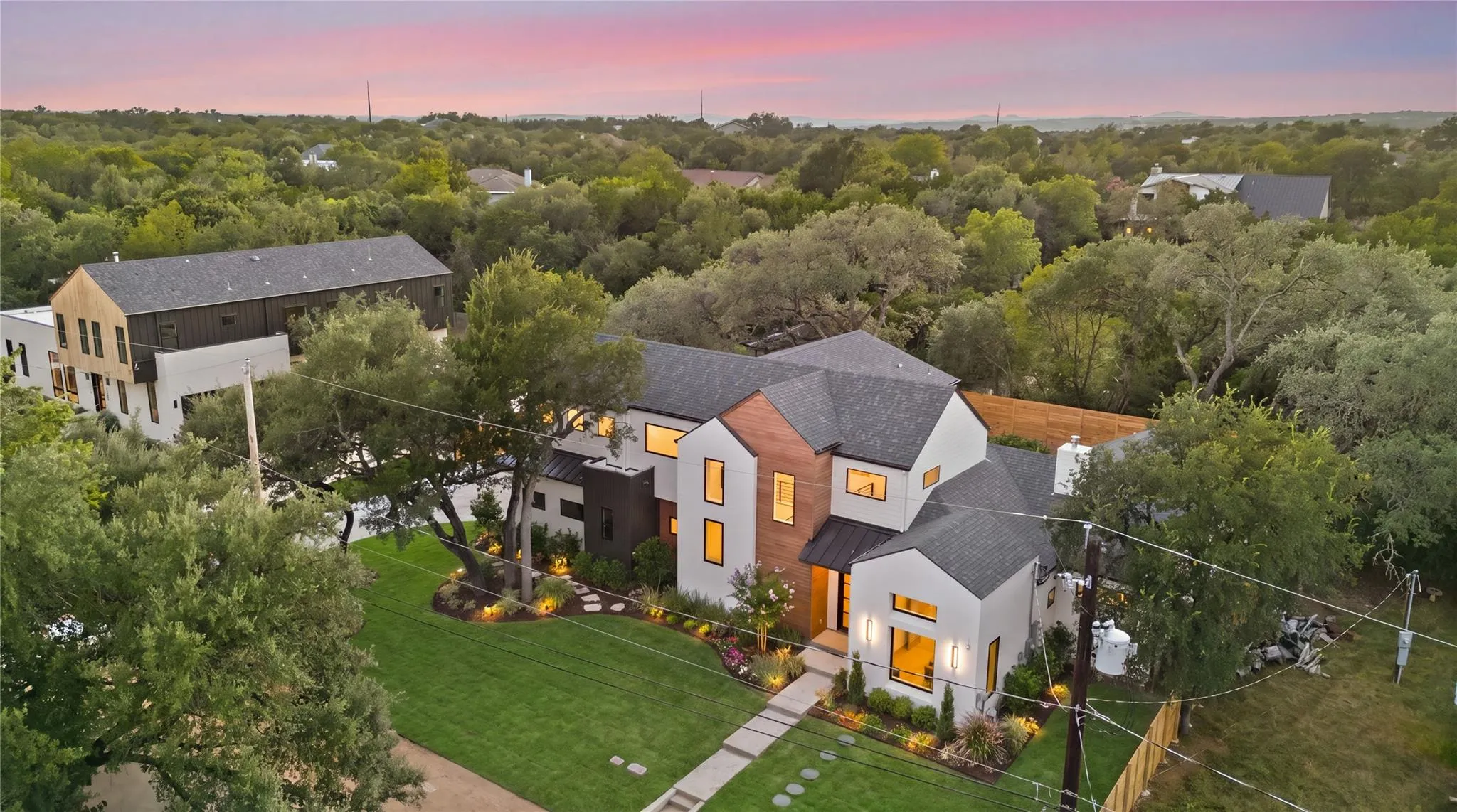 Photo of 1500 LIPAN TRL, Austin, TX, 78733
