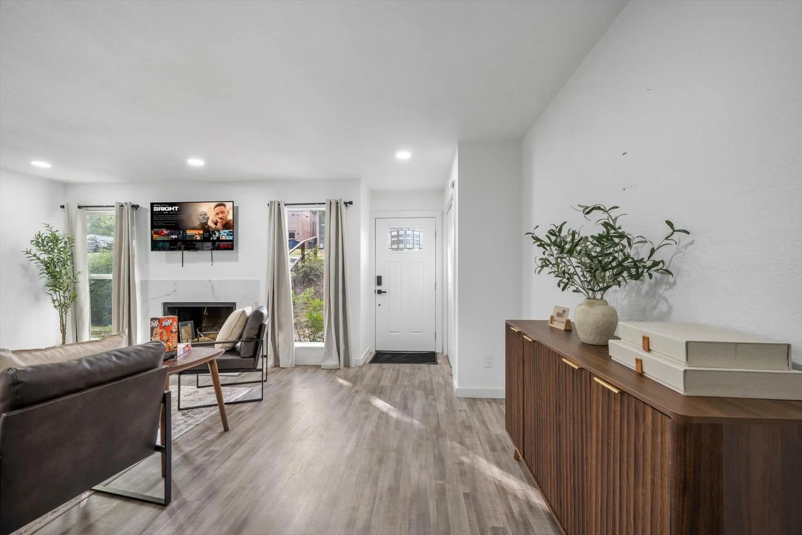 Photo 3 of 6413 CHIMNEY CREEK CIR #A1