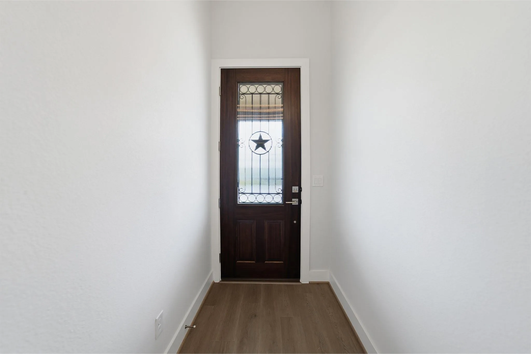 Photo 2 of 502 LOS ALISO CT