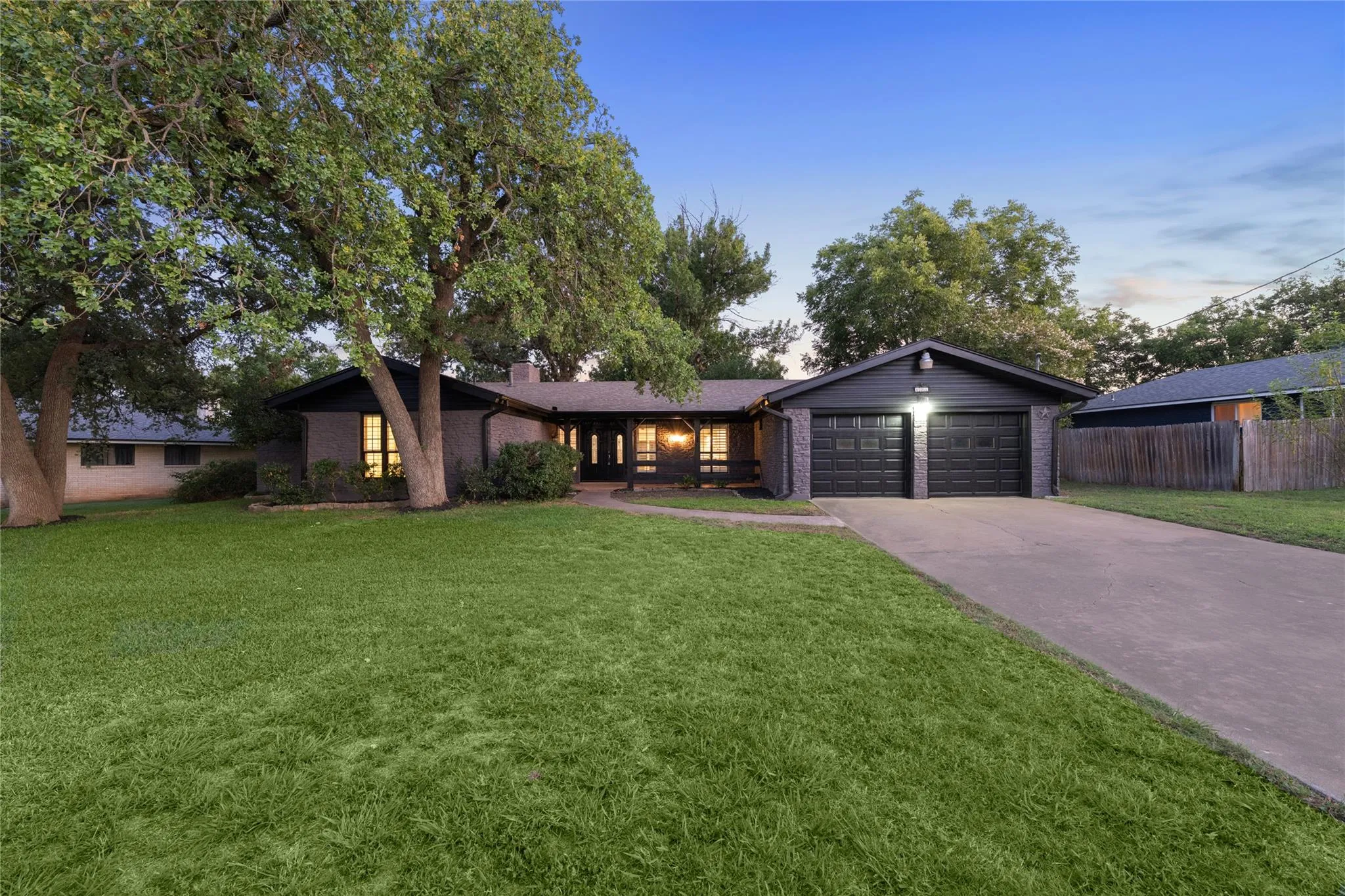 Photo of 605 MEADOWBROOK DR, Georgetown, TX, 78628