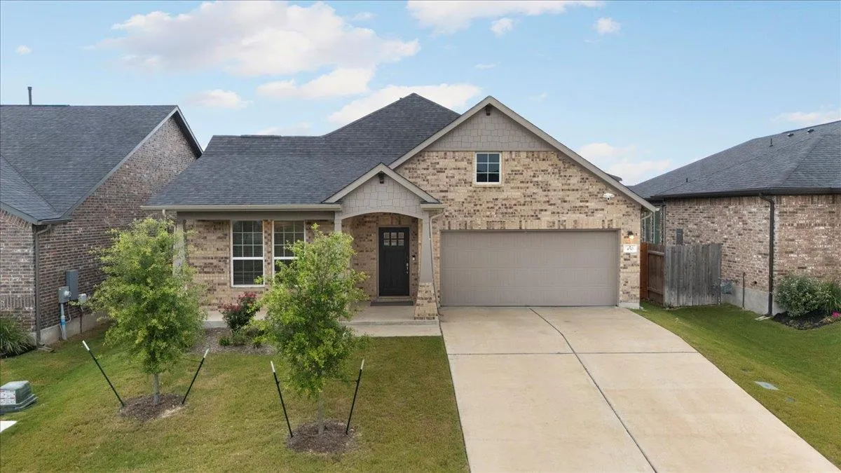 Photo of 450 DURIAN LOOP, Buda, TX, 78610