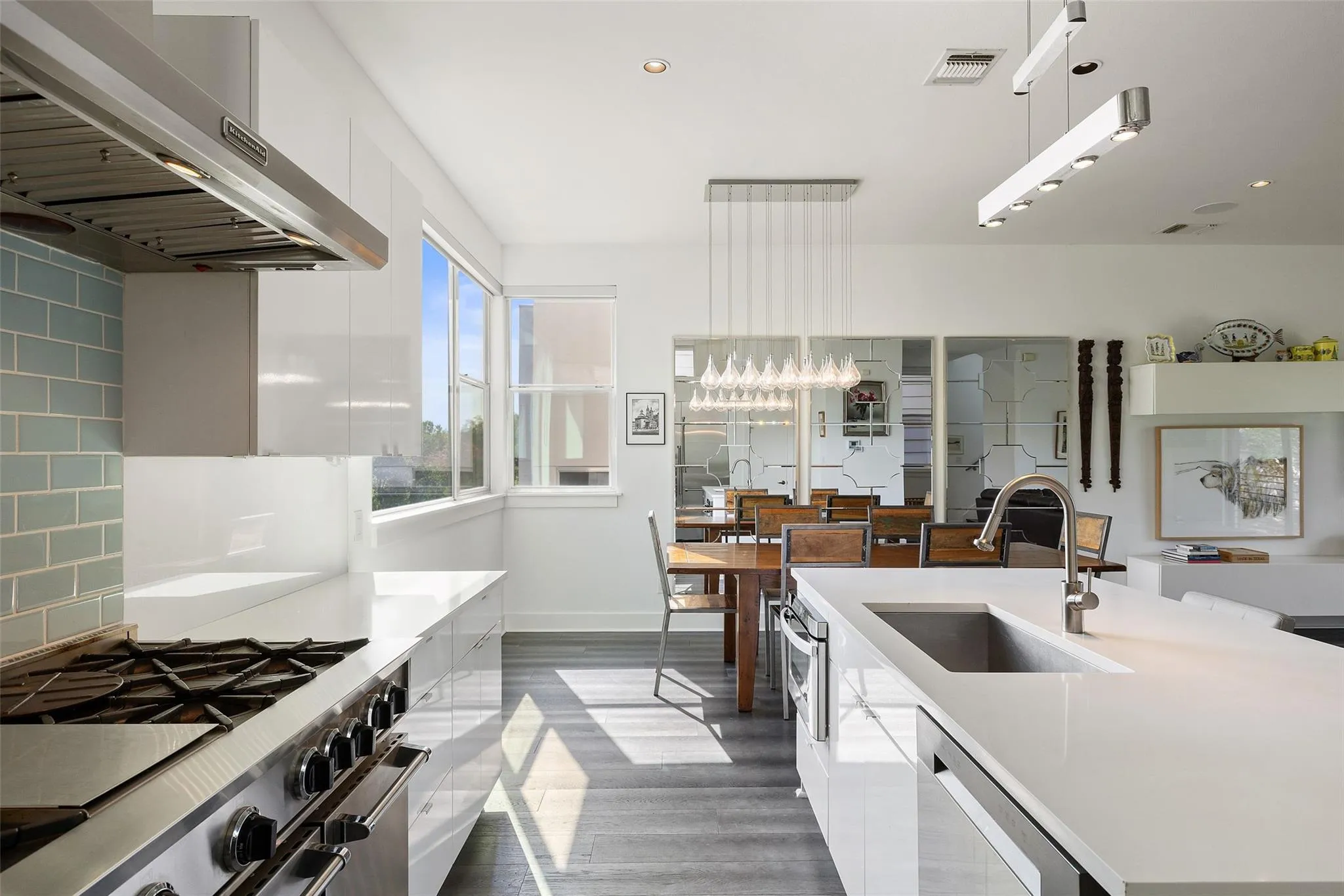 Photo 5 of 2105 GOODRICH AVE #7