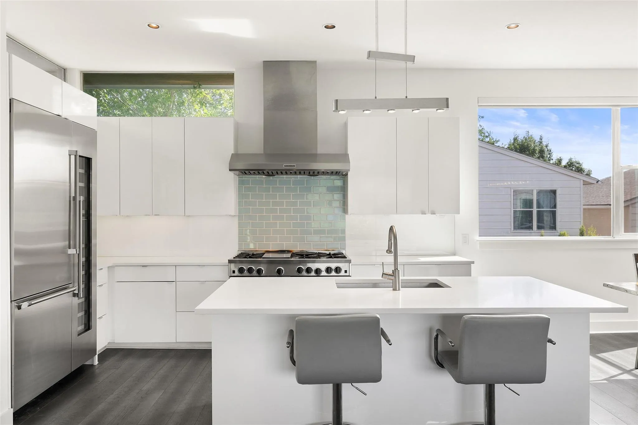Photo 4 of 2105 GOODRICH AVE #7