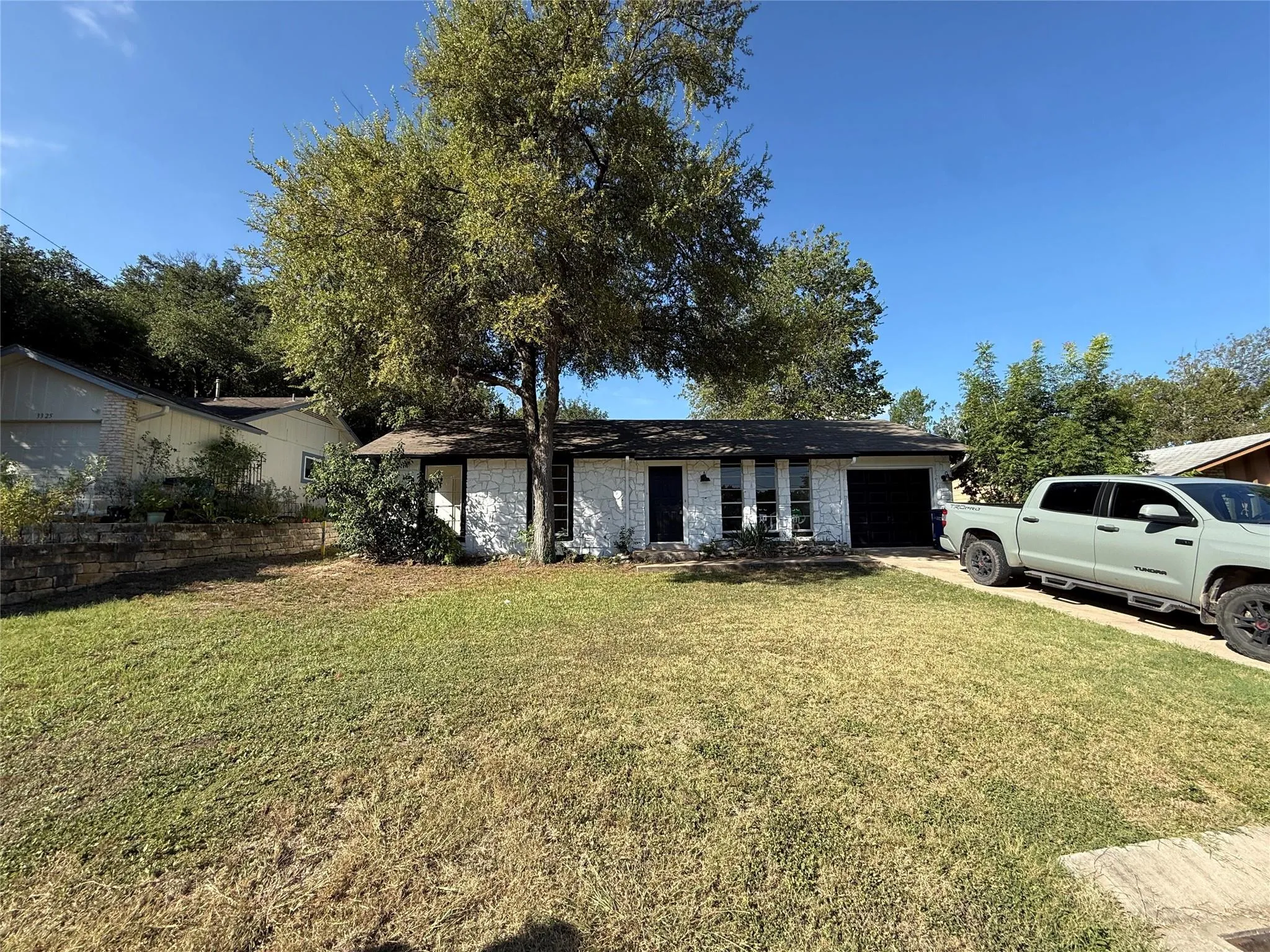 Photo 2 of 3401 THOMAS KINCHEON ST