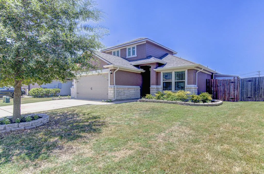 Photo 3 of 17524 BRIDGEFARMER BLVD