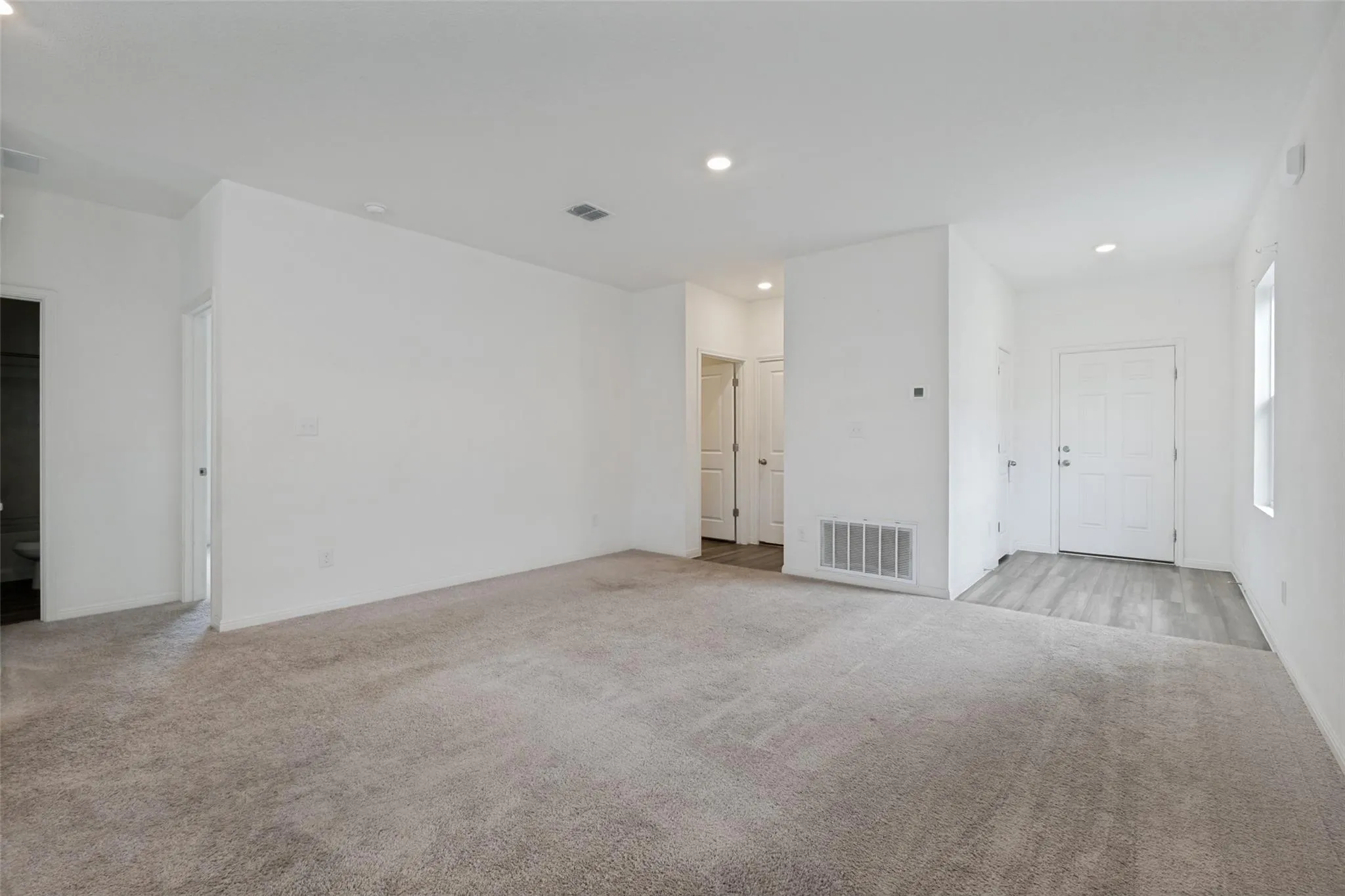 Photo 5 of 124 BRACKEN LN