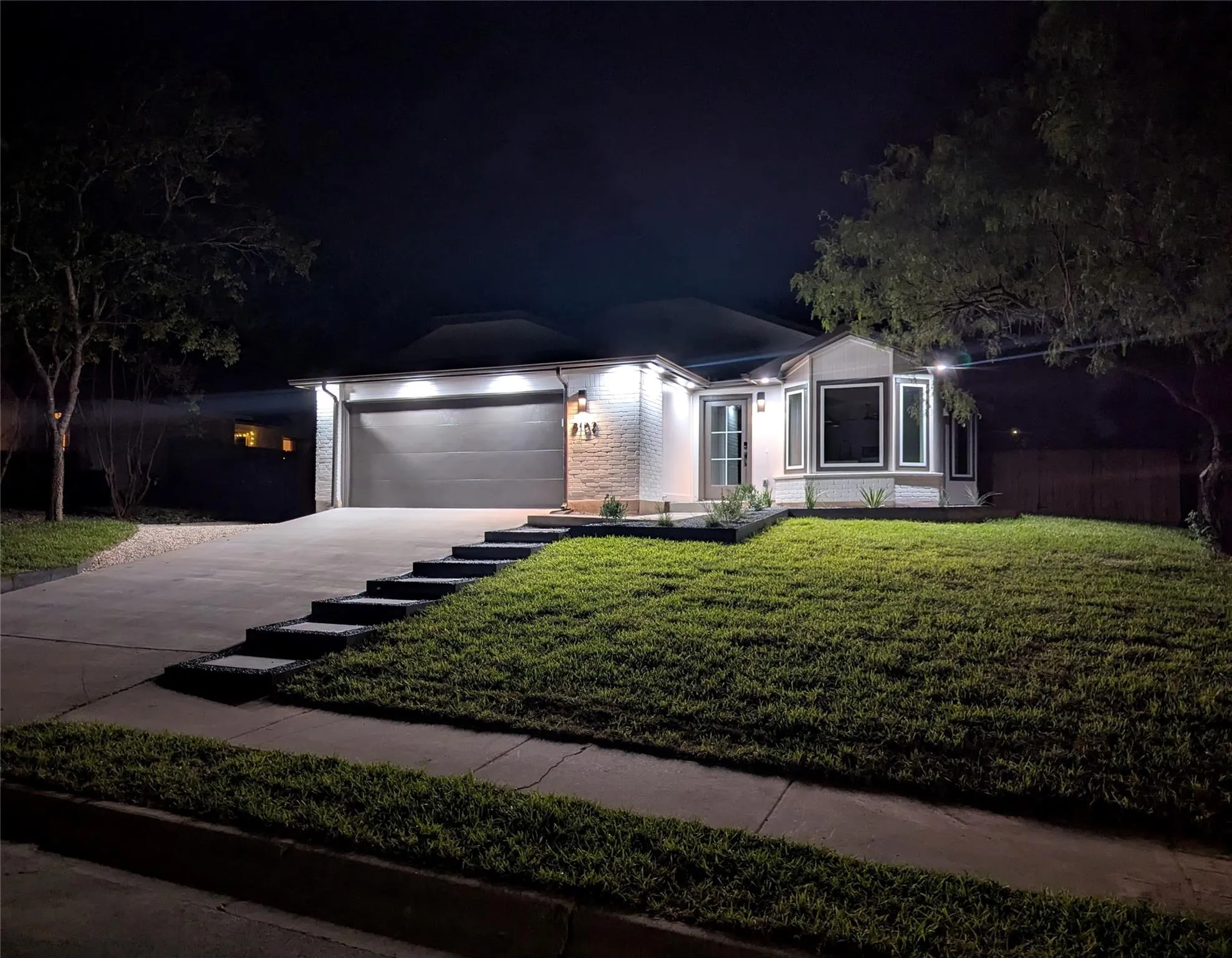 Photo of 8102 FORT SUMTER RD, Austin, TX, 78745