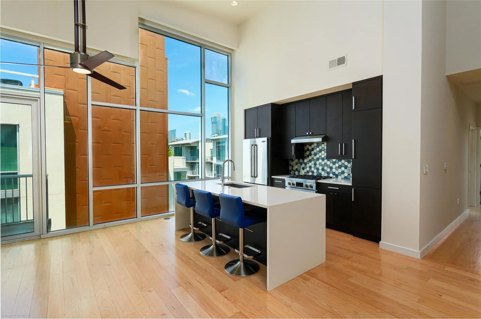 Photo 3 of 1600 BARTON SPRINGS RD #5601