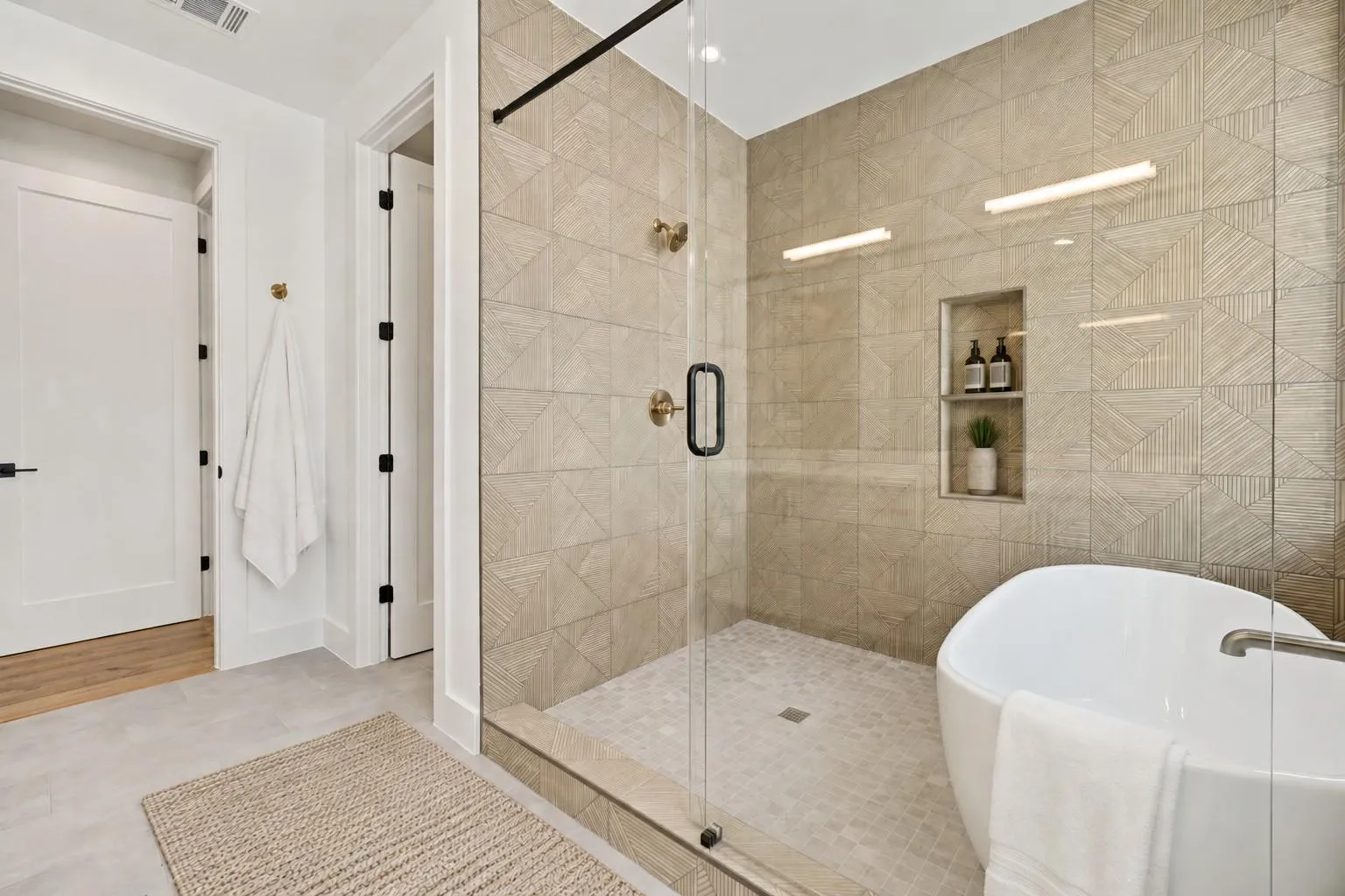Photo 2 of 3208 CLAWSON RD #4B