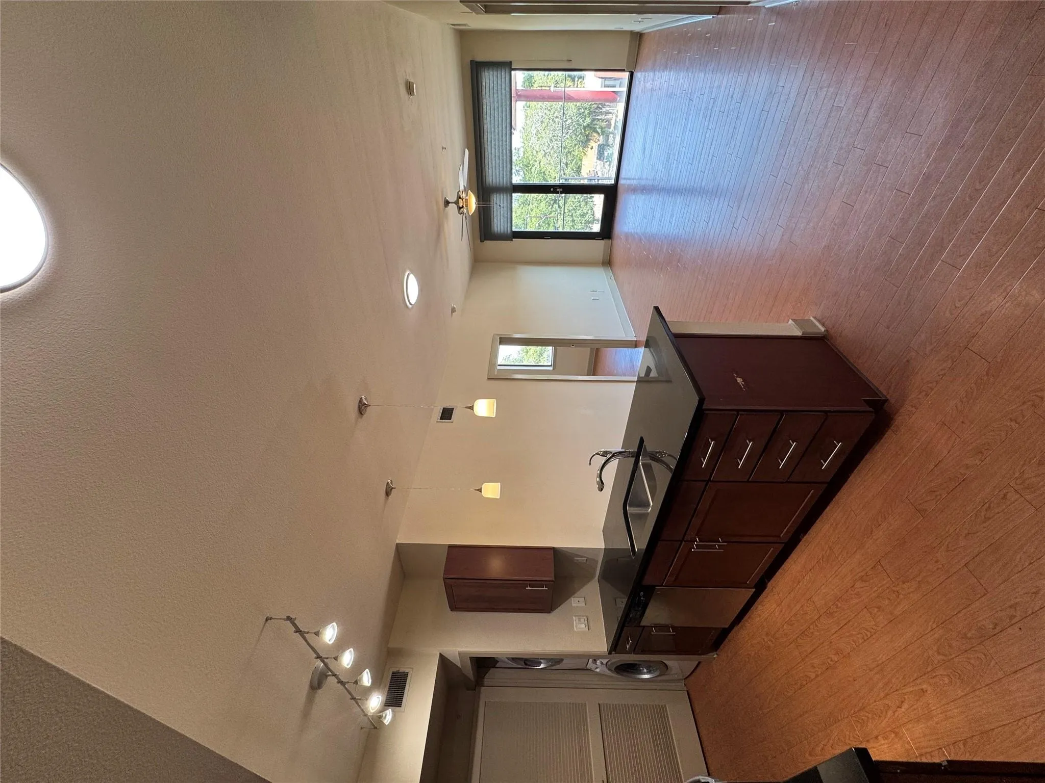 Photo 3 of 3016 GUADALUPE ST #305