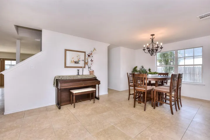 19921 San Chisolm Dr, Round Rock, Texas 78664