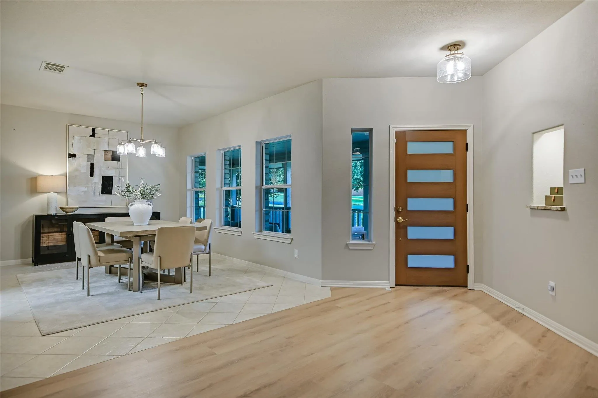 Photo 5 of 106 LAKEVIEW LN