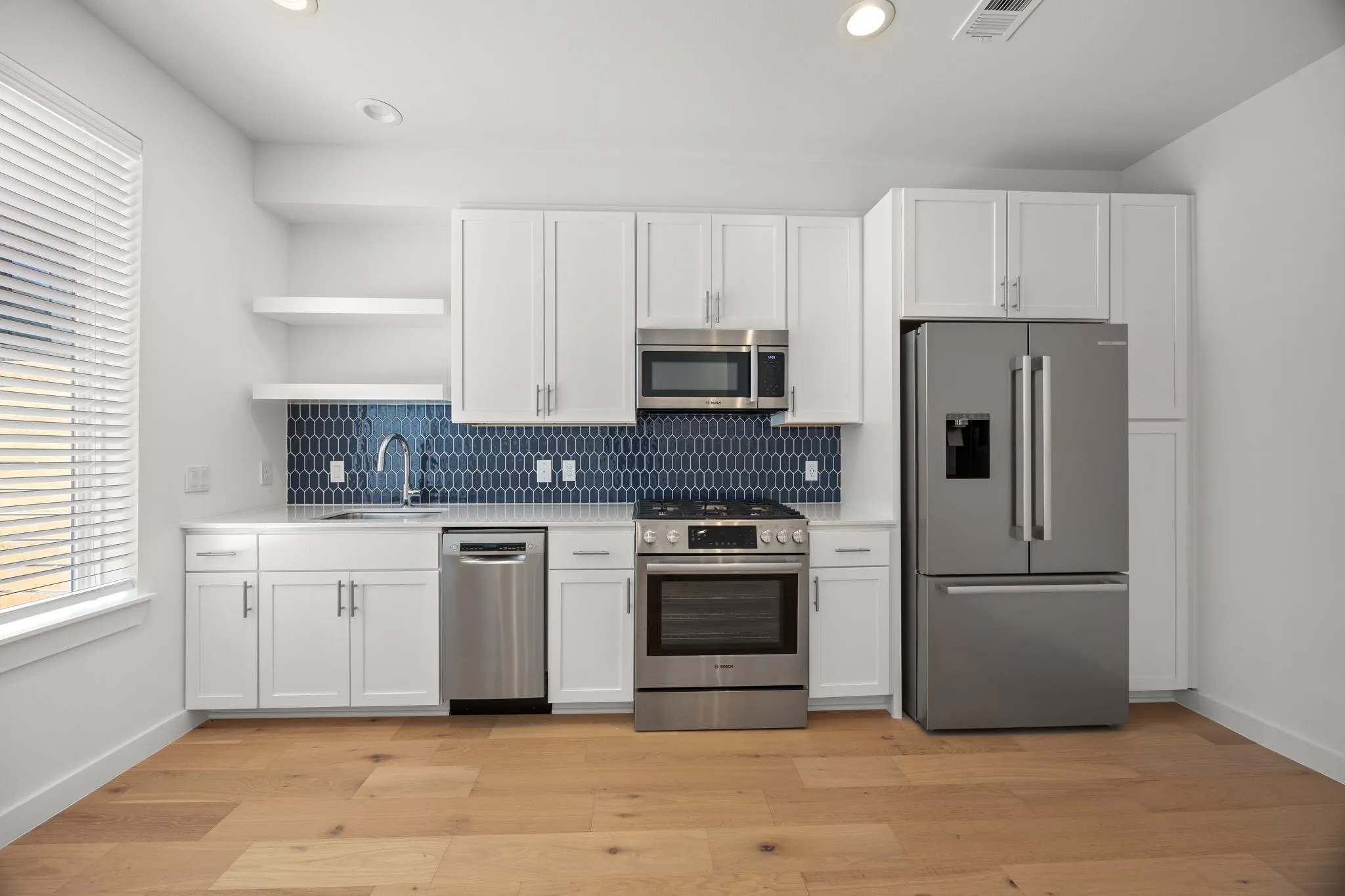 Photo 5 of 2200 MCFLY ST #6102
