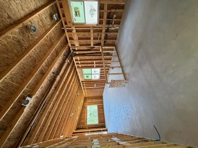 Photo 2 of 2807 AMERICAN DR