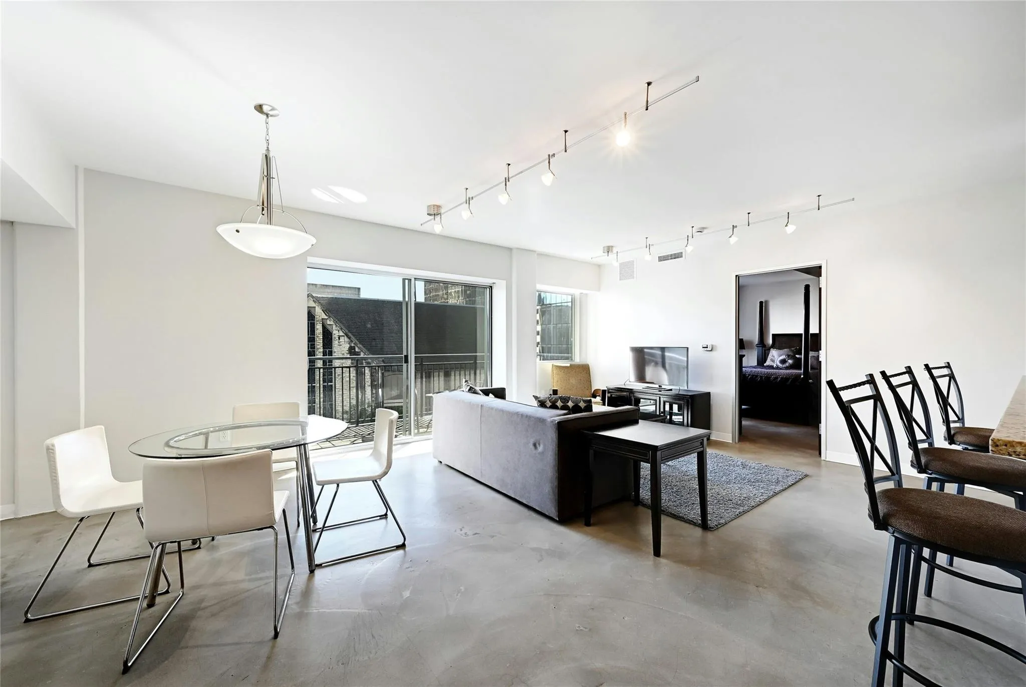 Photo 5 of 800 BRAZOS ST #705