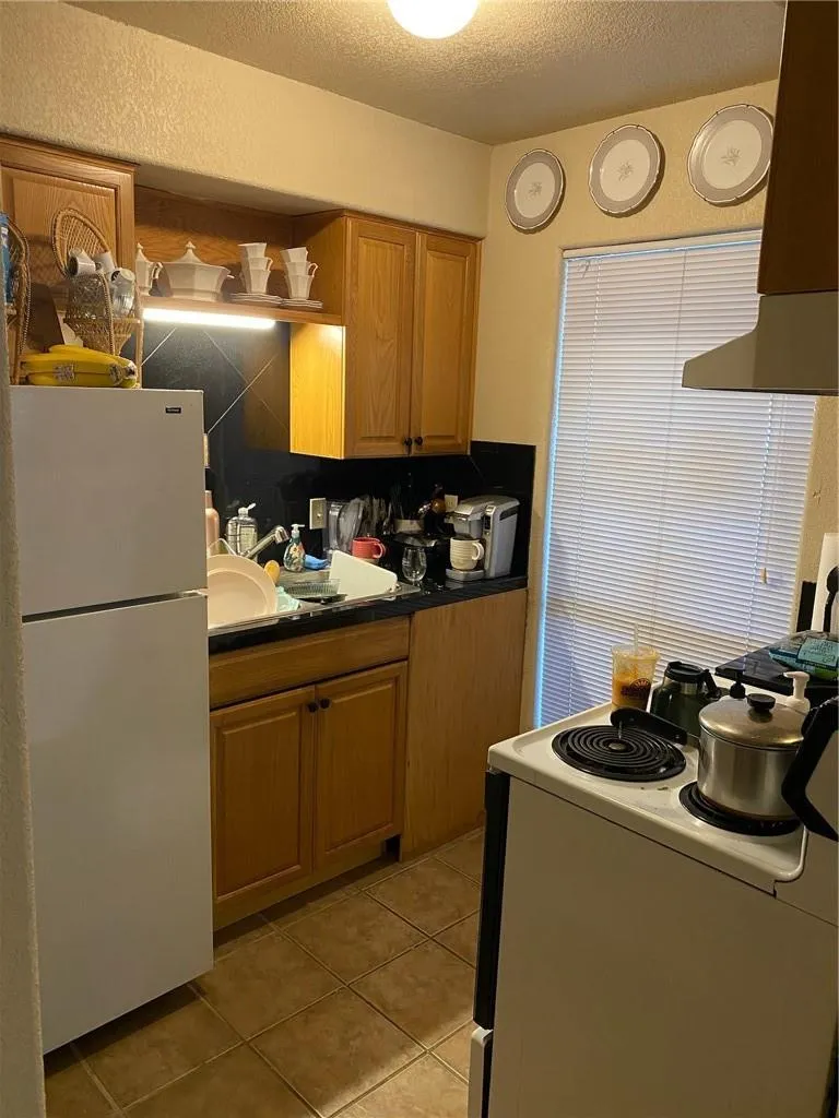 Photo 5 of 112 W 38TH ST #202