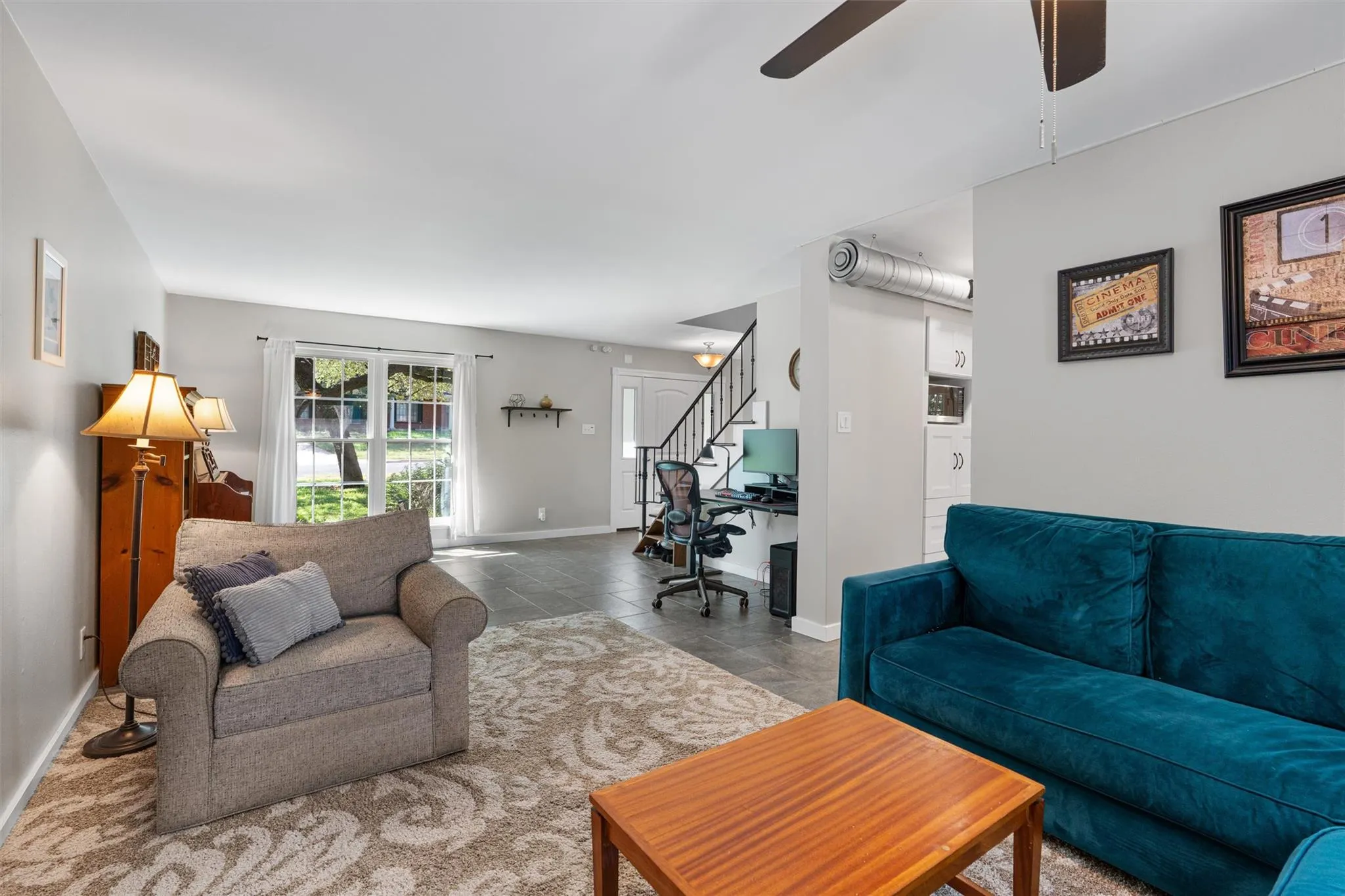 Photo 4 of 8300 GRAYLEDGE DR