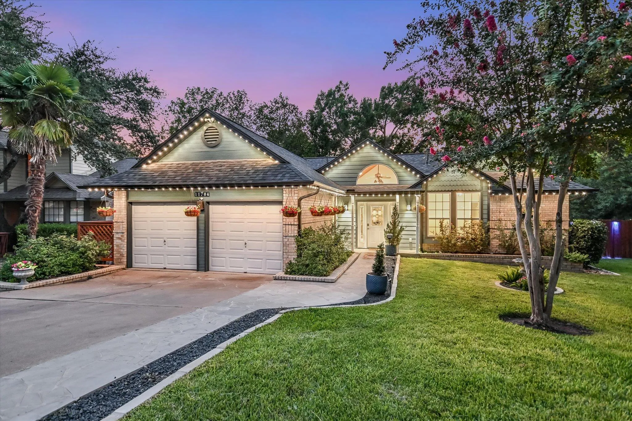 Photo of 11704 SWEARINGEN DR, Austin, TX, 78758