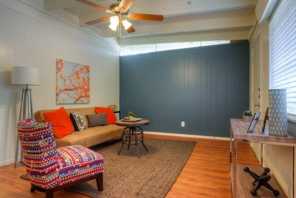 Photo of 3011 WHITIS AVE #103, Austin, 78705