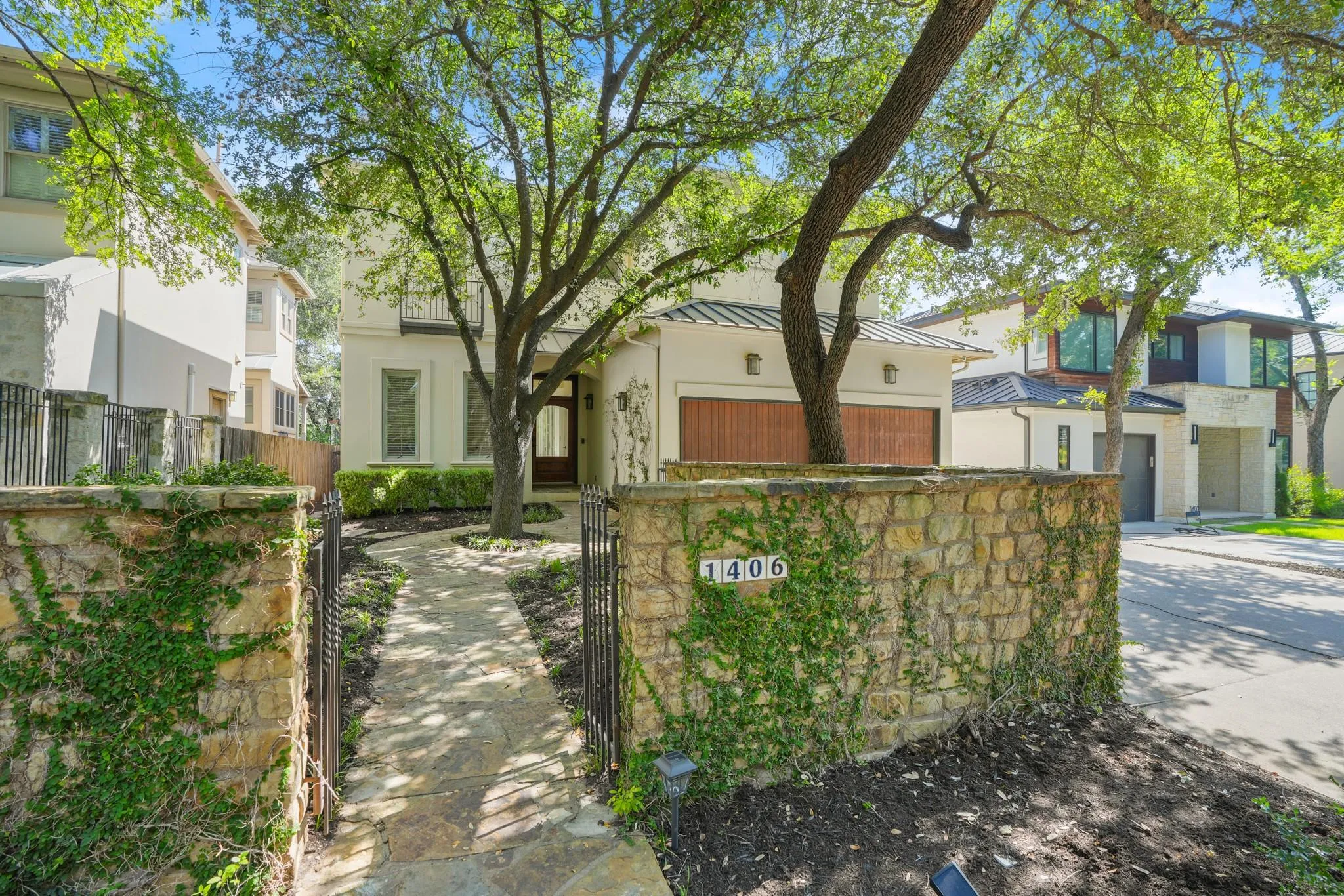 Photo of 1406 MOHLE DR, Austin, TX, 78703