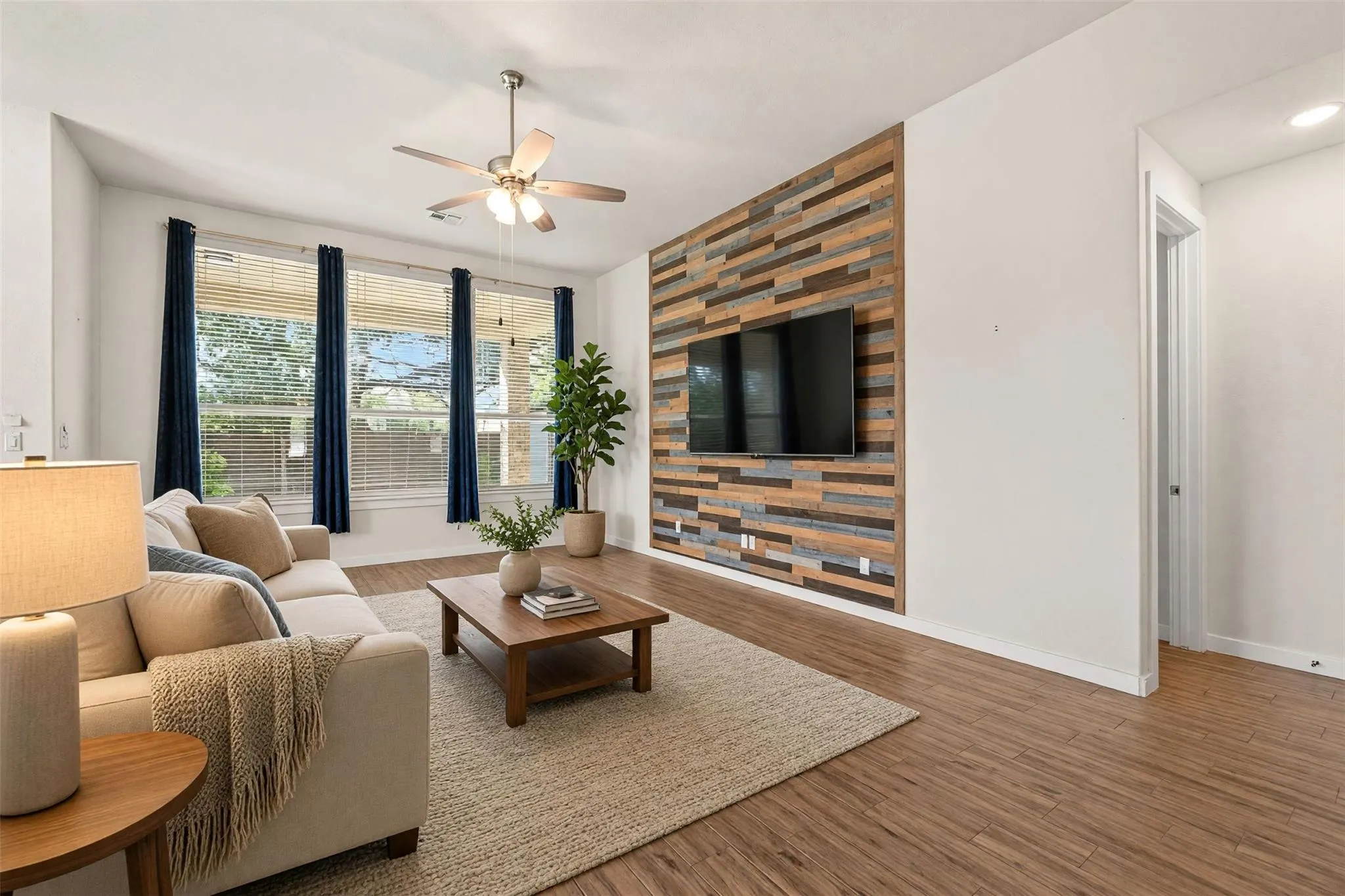 Photo of 424 TEAKMILL TRL, San Marcos, TX, 78666