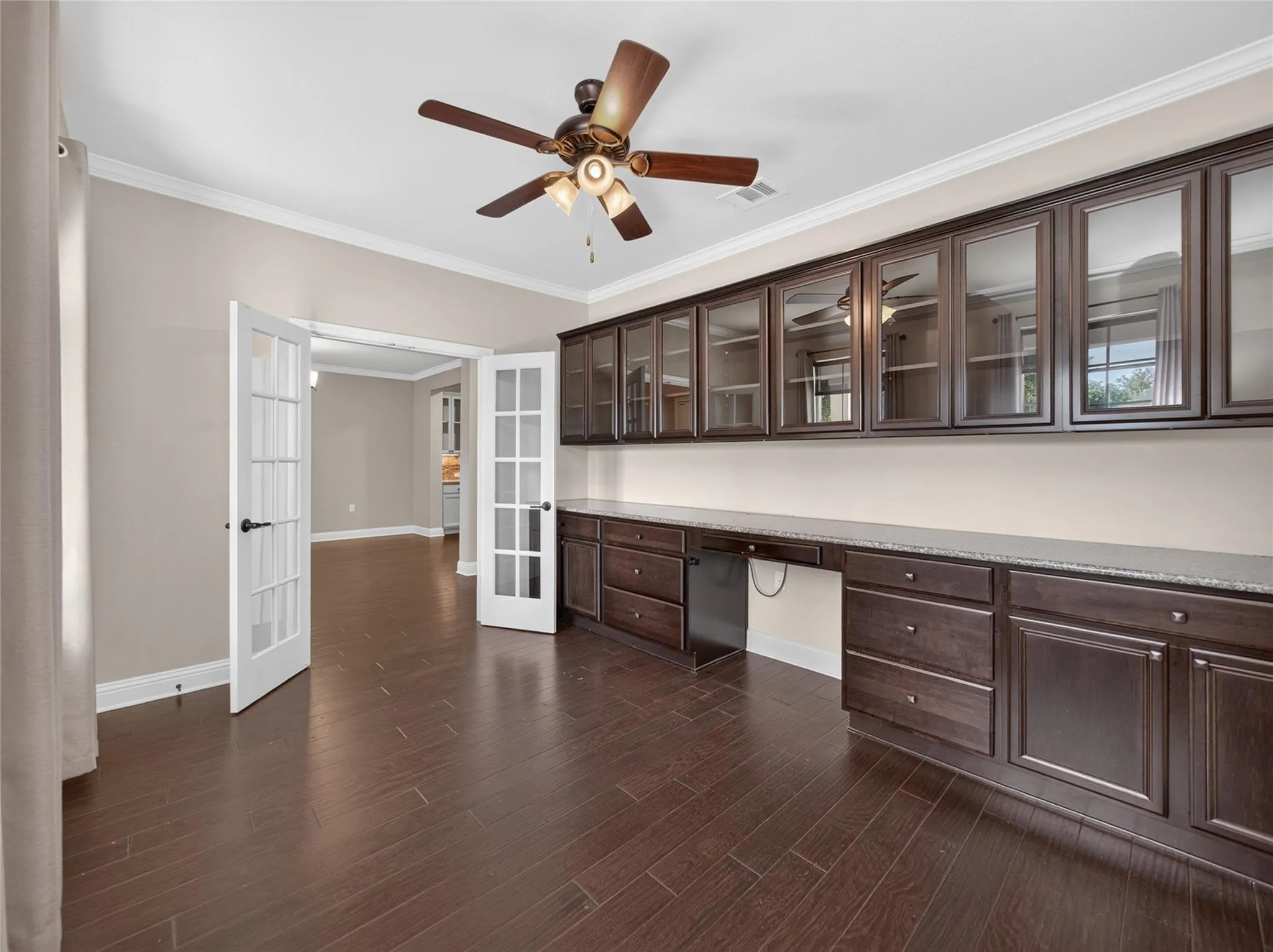 Photo 4 of 435 DAVIS MOUNTAIN CIR