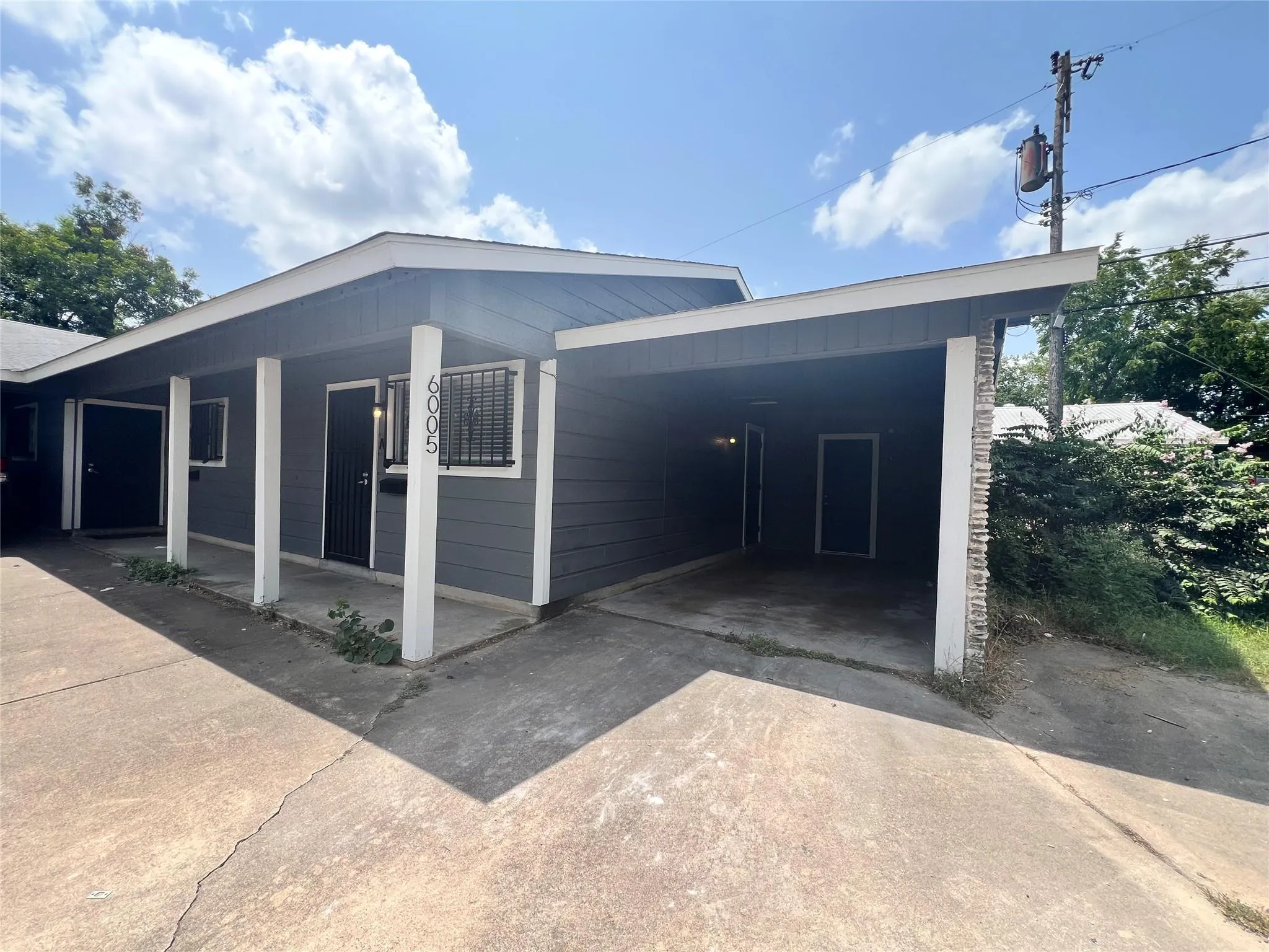 Photo of 6005 CAMERON RD #A, Austin, 78723