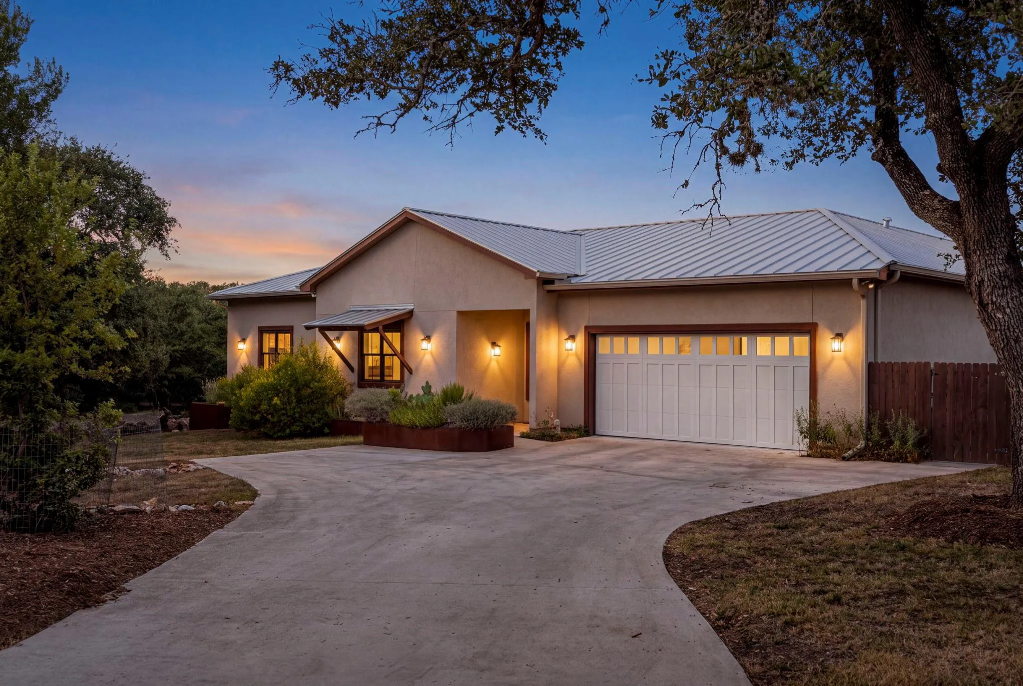 Photo of 2713 LESLIE LN, San Marcos, TX, 78666