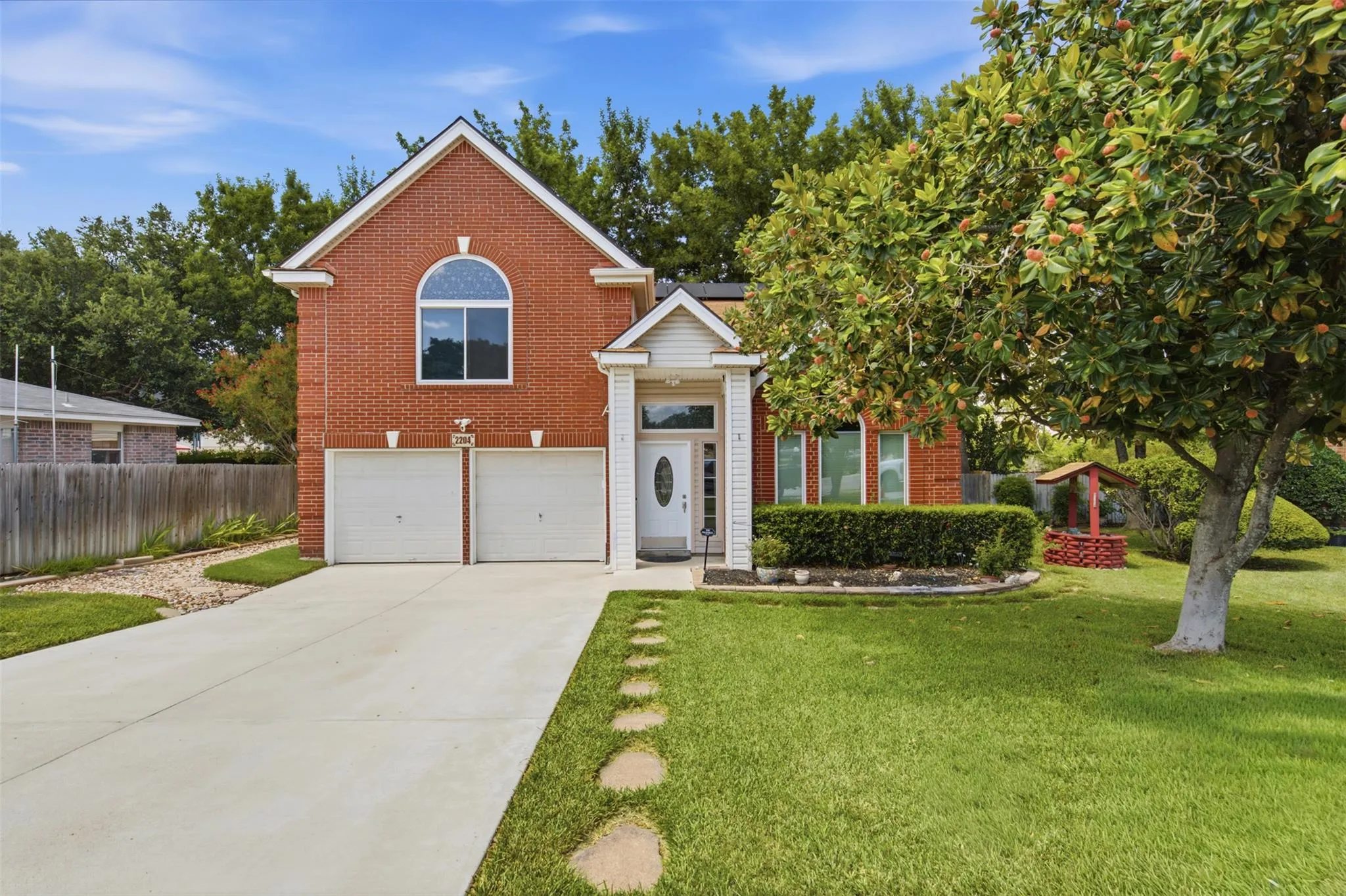 Photo 4 of 2204 SEDGEWICK LN