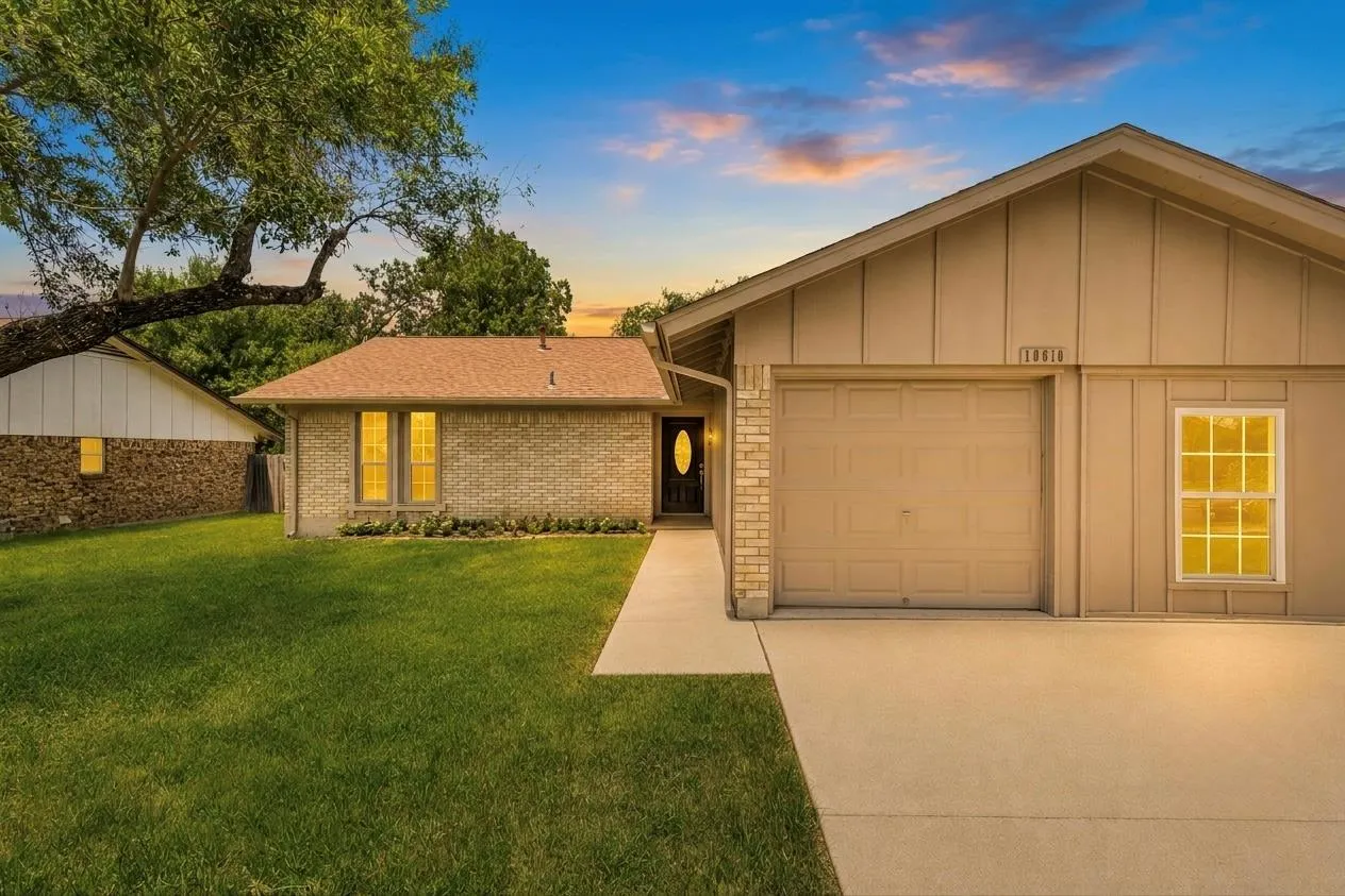 Photo of 10610 BERTHOUND DR, Austin, TX, 78758
