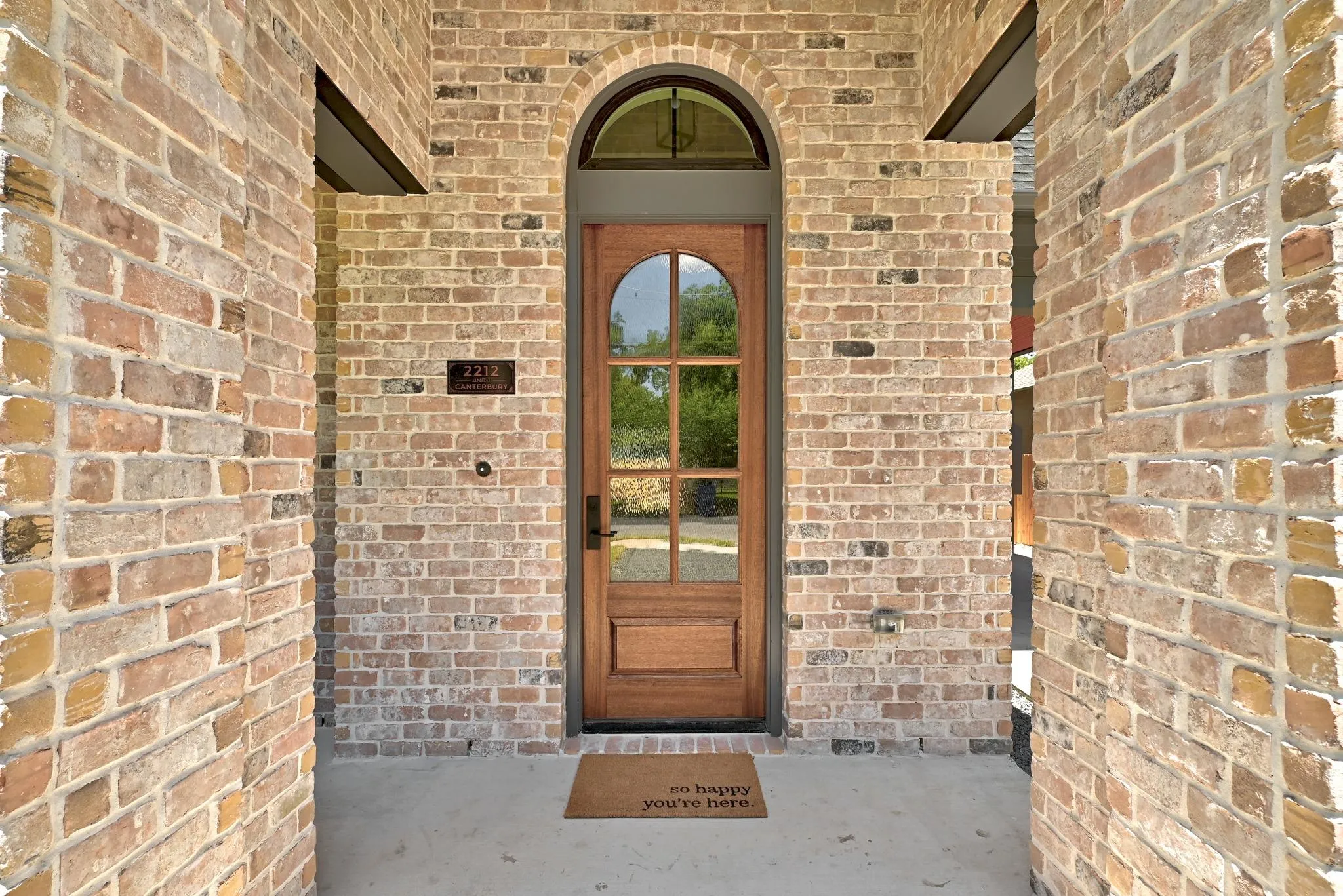Photo 3 of 2212 CANTERBURY ST #1