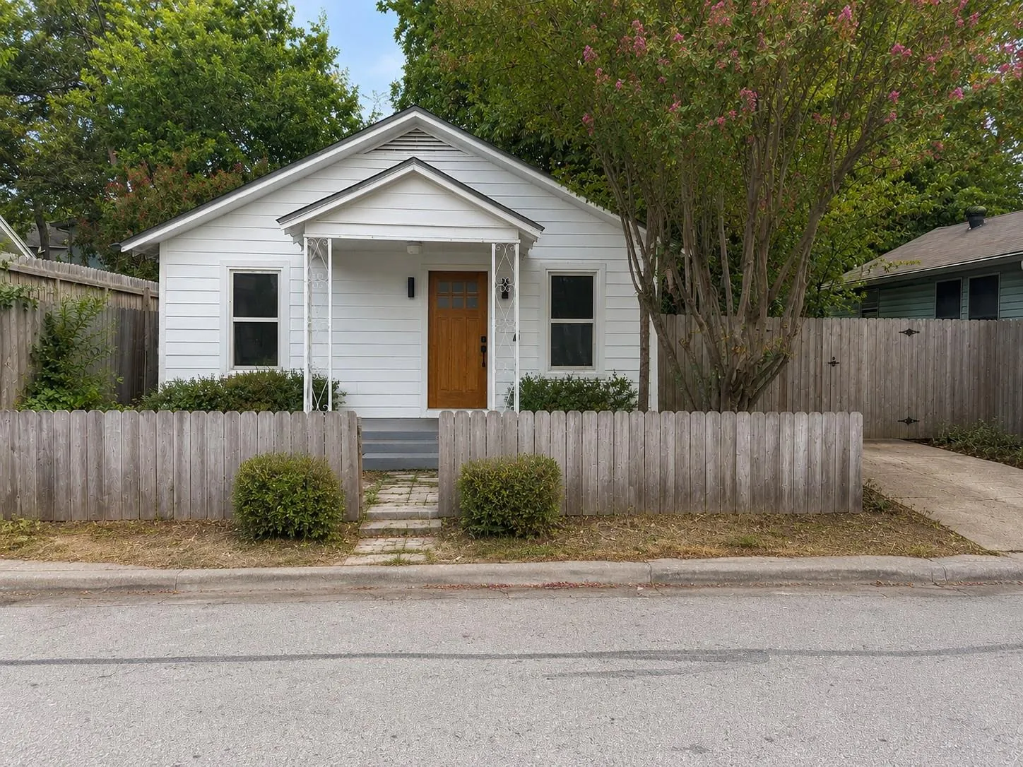 Photo of 2404 SANTA RITA ST, Austin, TX, 78702
