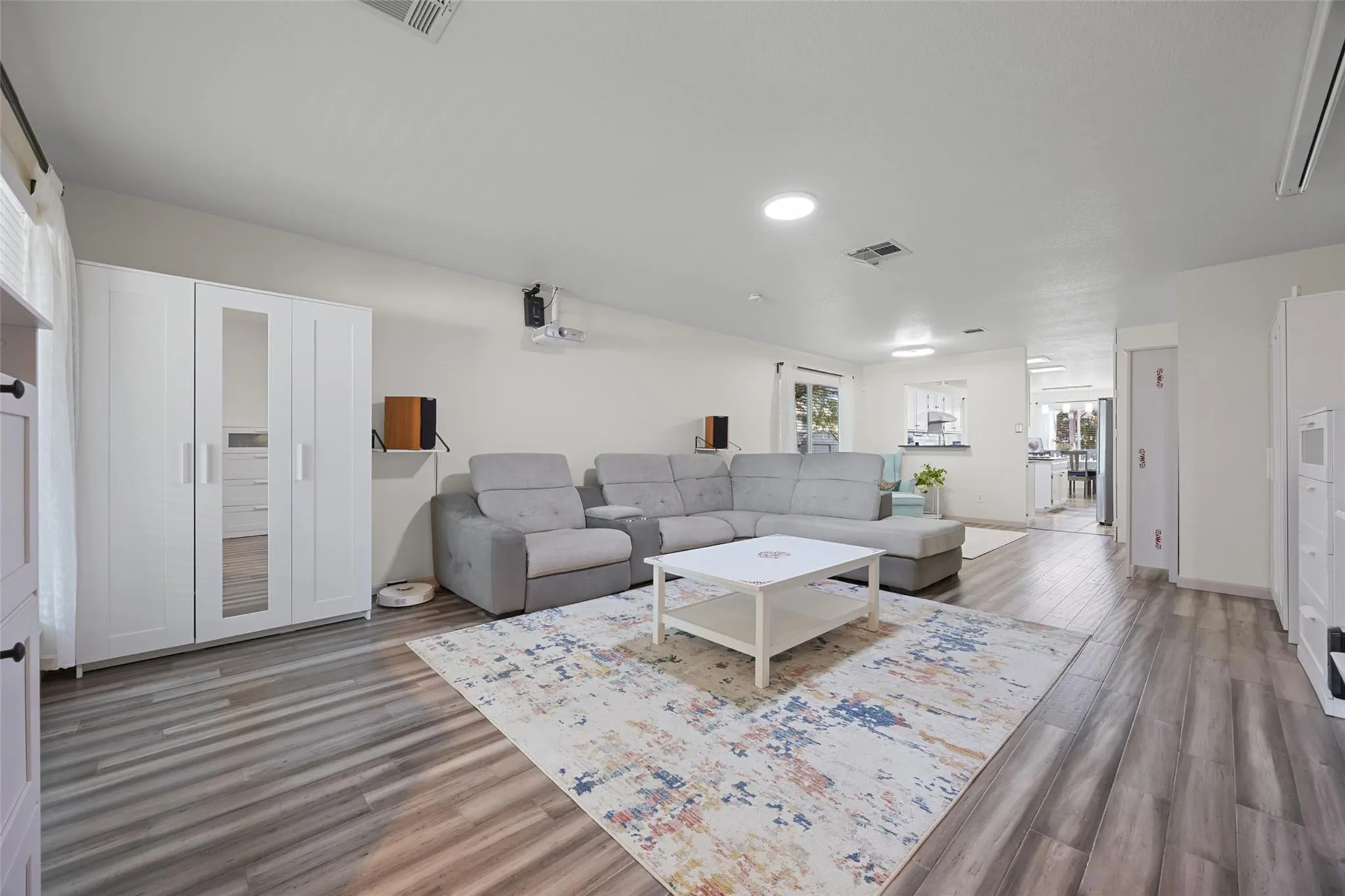 Photo 5 of 813 DORNACH CT
