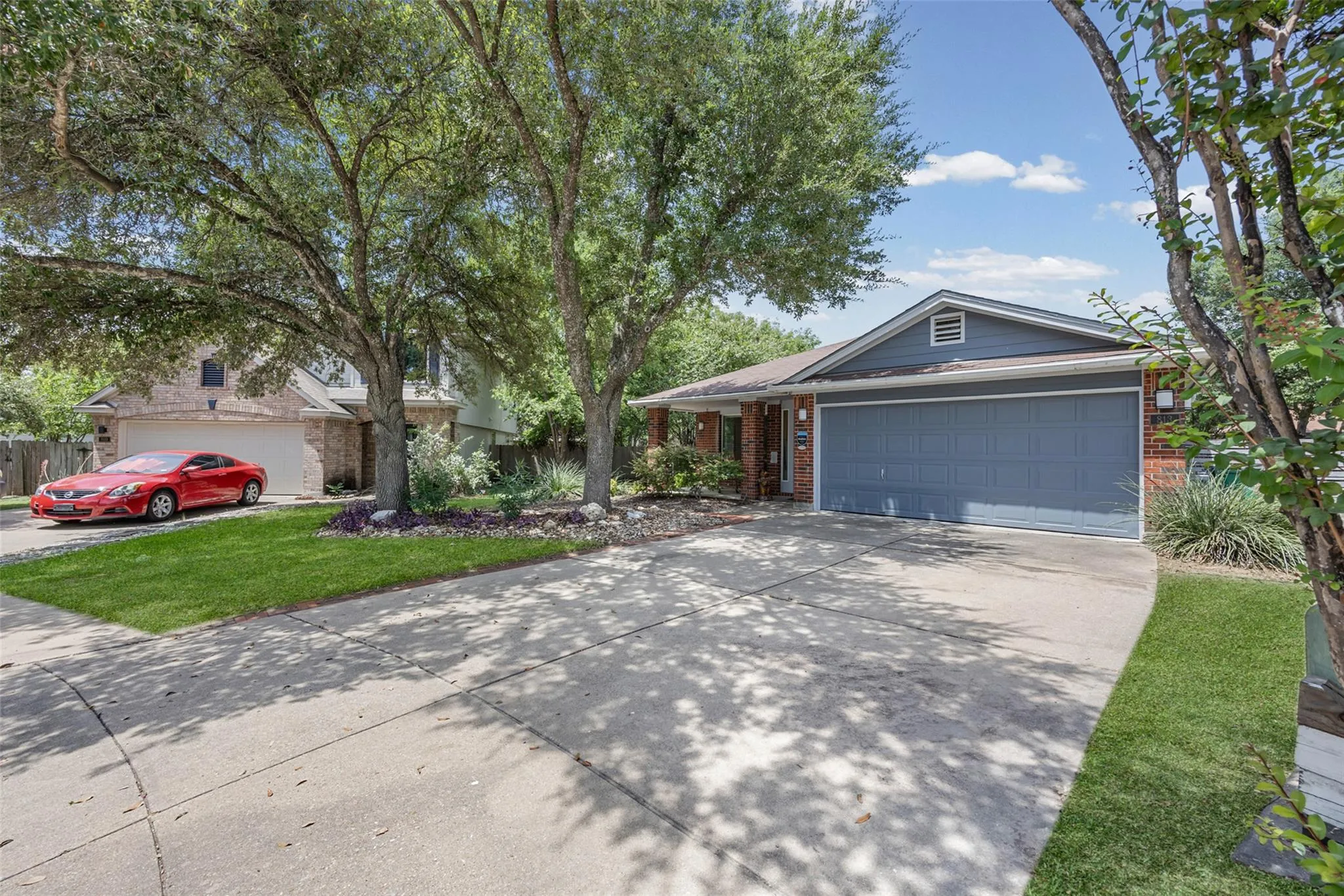 Photo 3 of 813 DORNACH CT