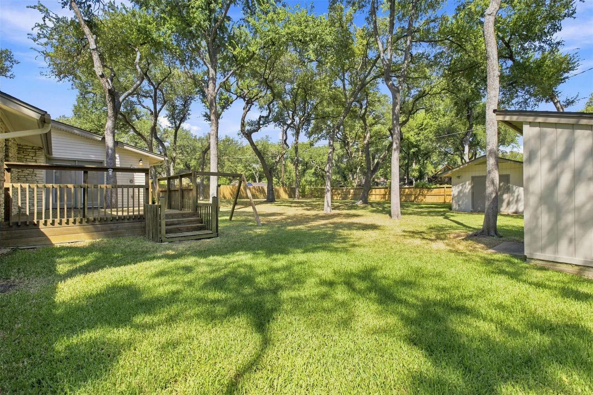 Photo 3 of 9202 SHADY OAKS DR
