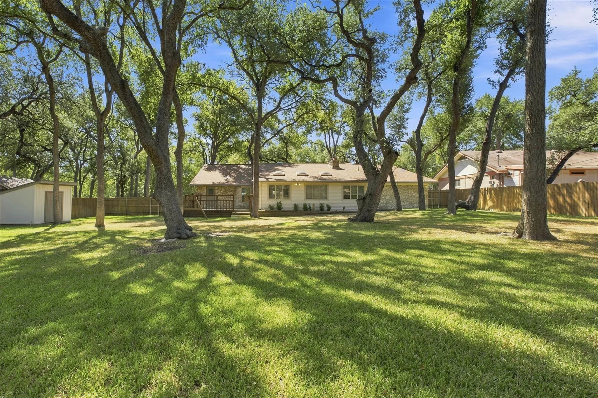 Photo 2 of 9202 SHADY OAKS DR