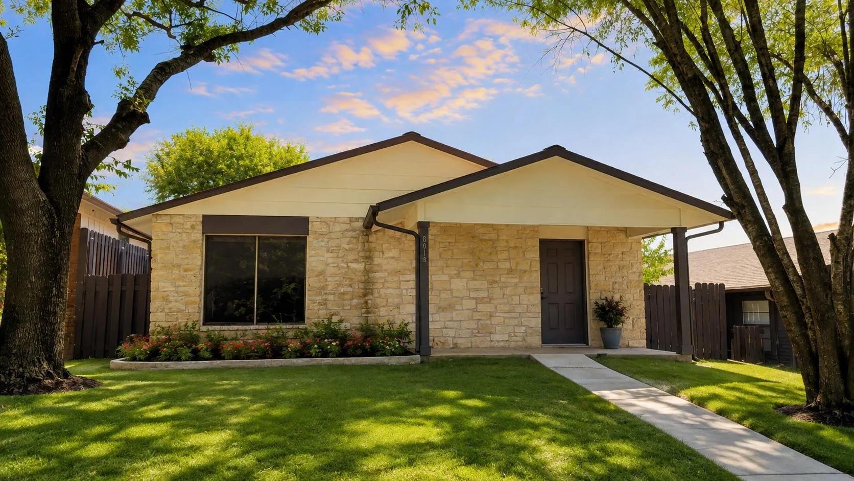 Photo of 6016 SIGNAL PT, Austin, TX, 78724