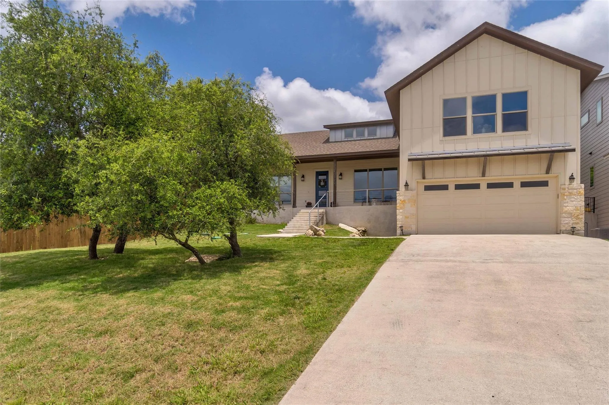 Photo of 10129 LONGHORN SKWY, Dripping Springs, TX, 78620