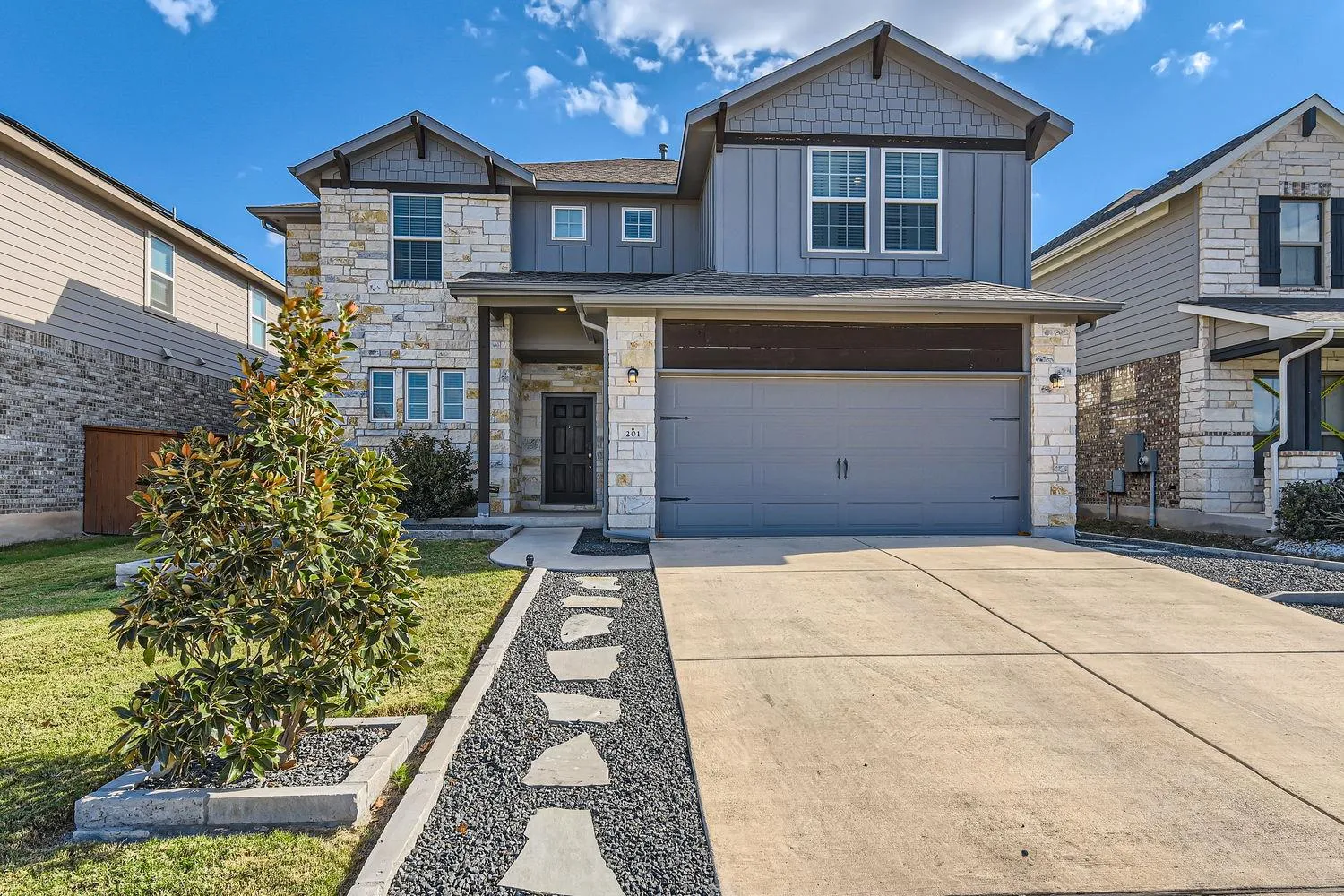 Photo of 201 DOUBLE MOUNTAIN RD, Liberty Hill, TX, 78642