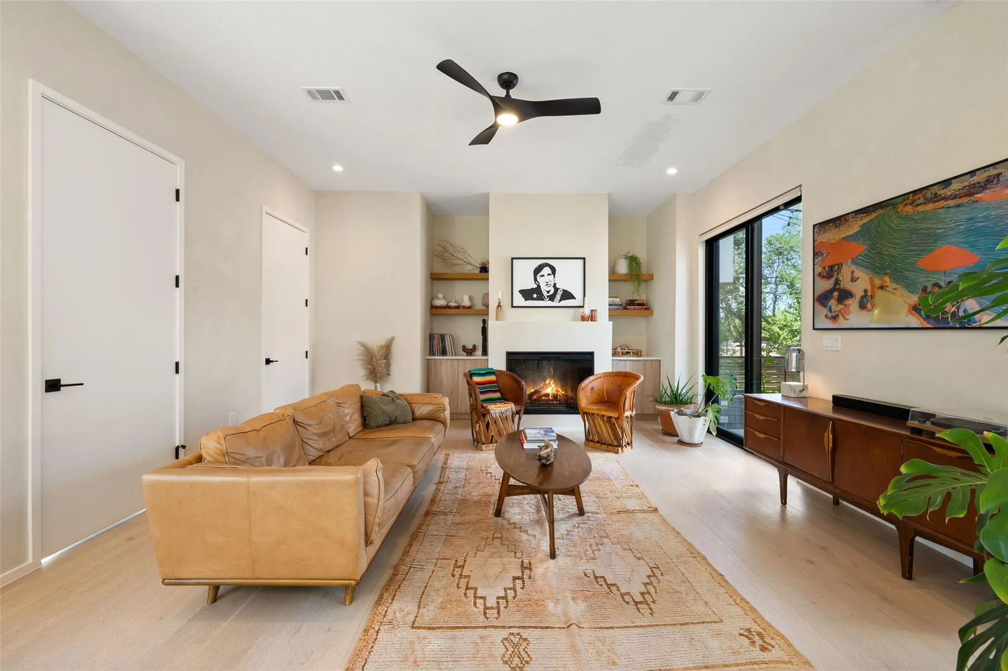 Photo 5 of 4717 MOUNT VERNON DR #A