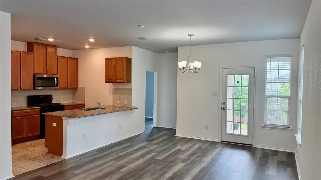 Photo 3 of 260 SAGE DERBY DR #88