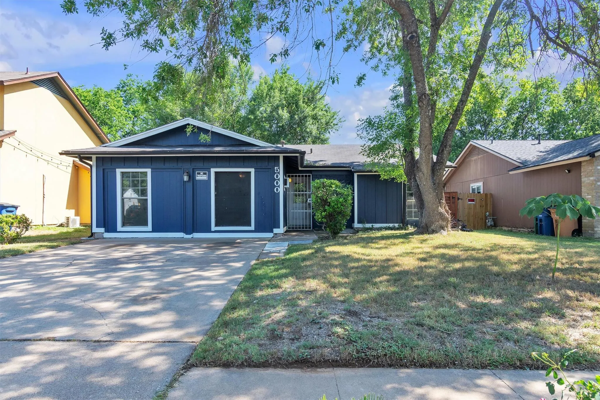 Photo of 5000 FONTENAY DR, Austin, TX, 78744