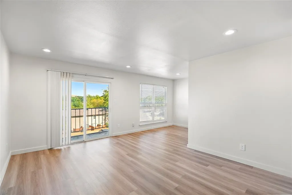 Photo of 3819 SOUTHWAY DR #120, Austin, TX, 78704