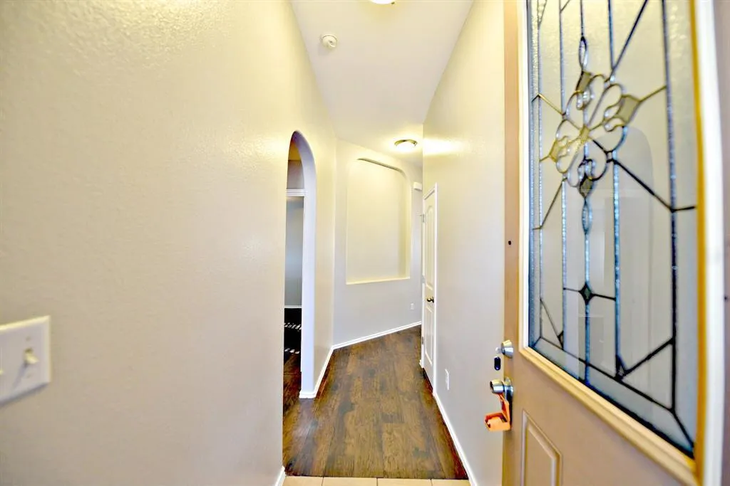 Photo 3 of 17708 BRIDGEFARMER BLVD