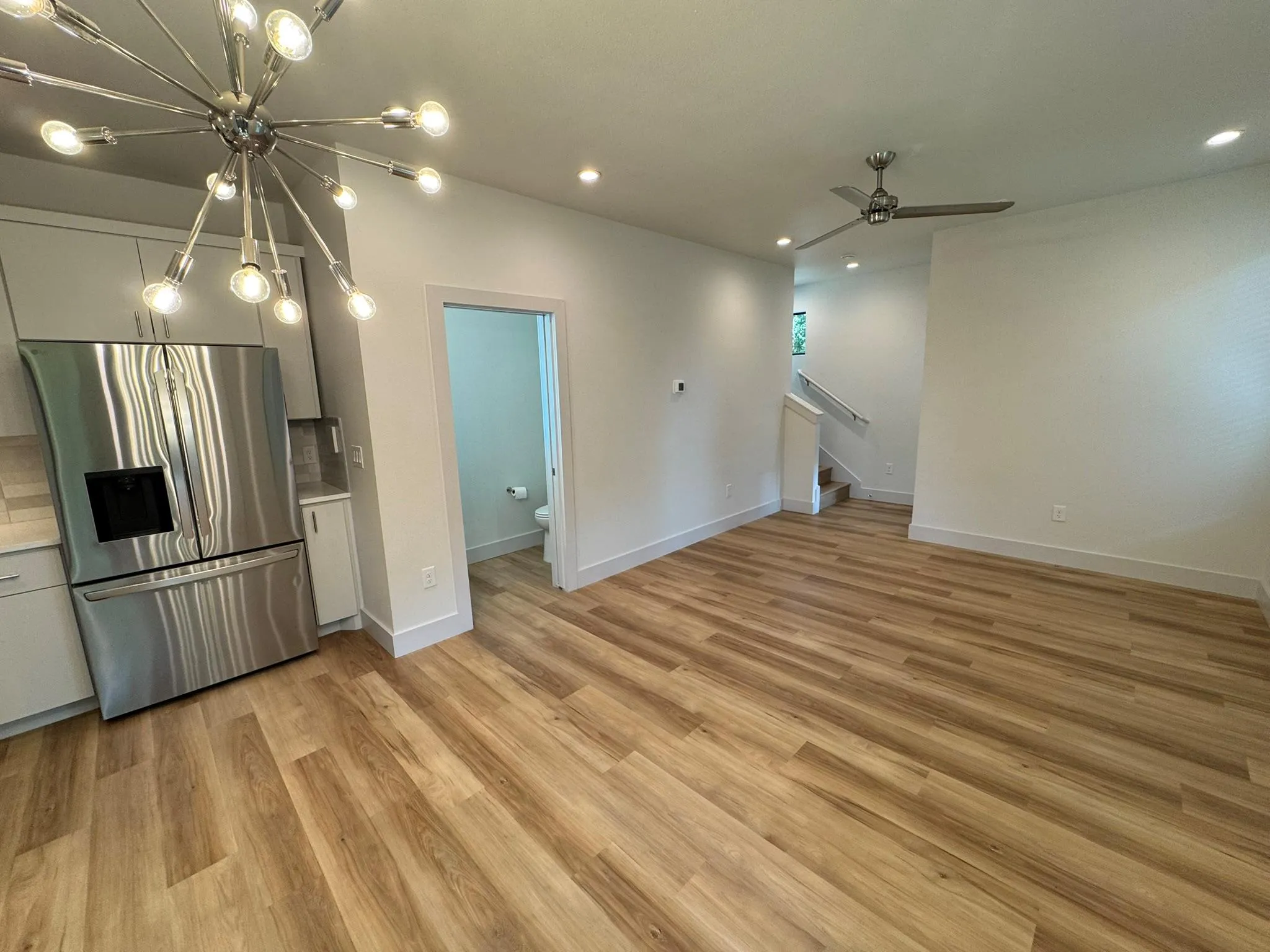 Photo 4 of 1133 WALTON LN #2