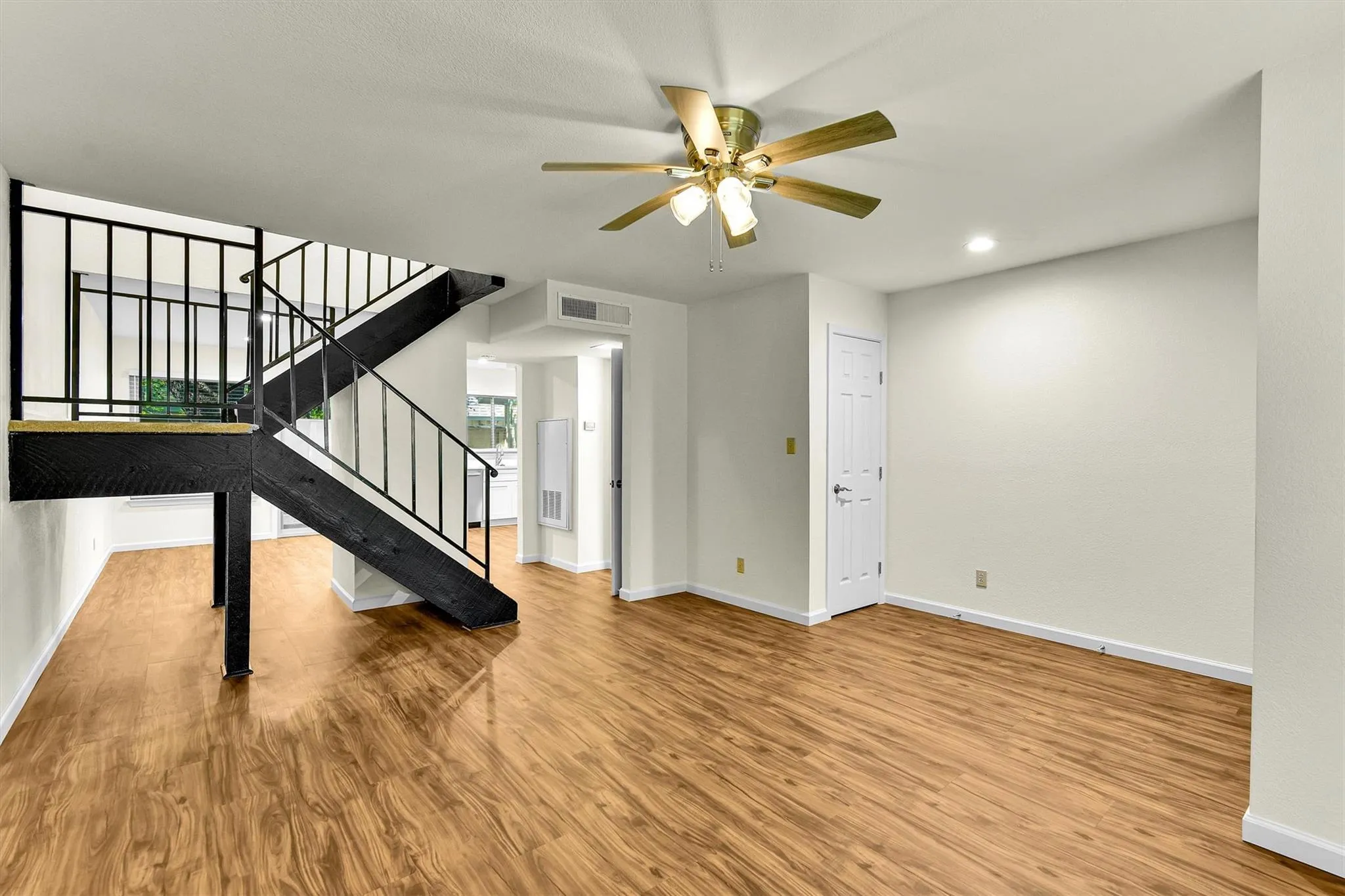 Photo 5 of 9602 COVEY RIDGE LN